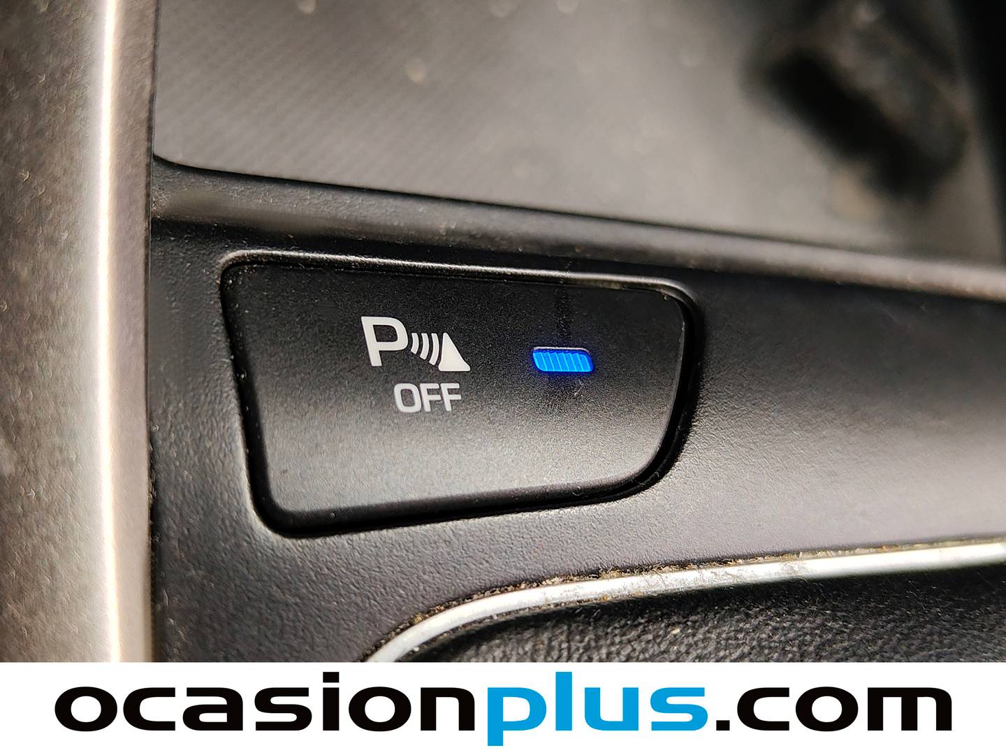 Extras y acabados del Hyundai i30 Hyundai i30 1.4 CRDI Tecno (90 CV)
