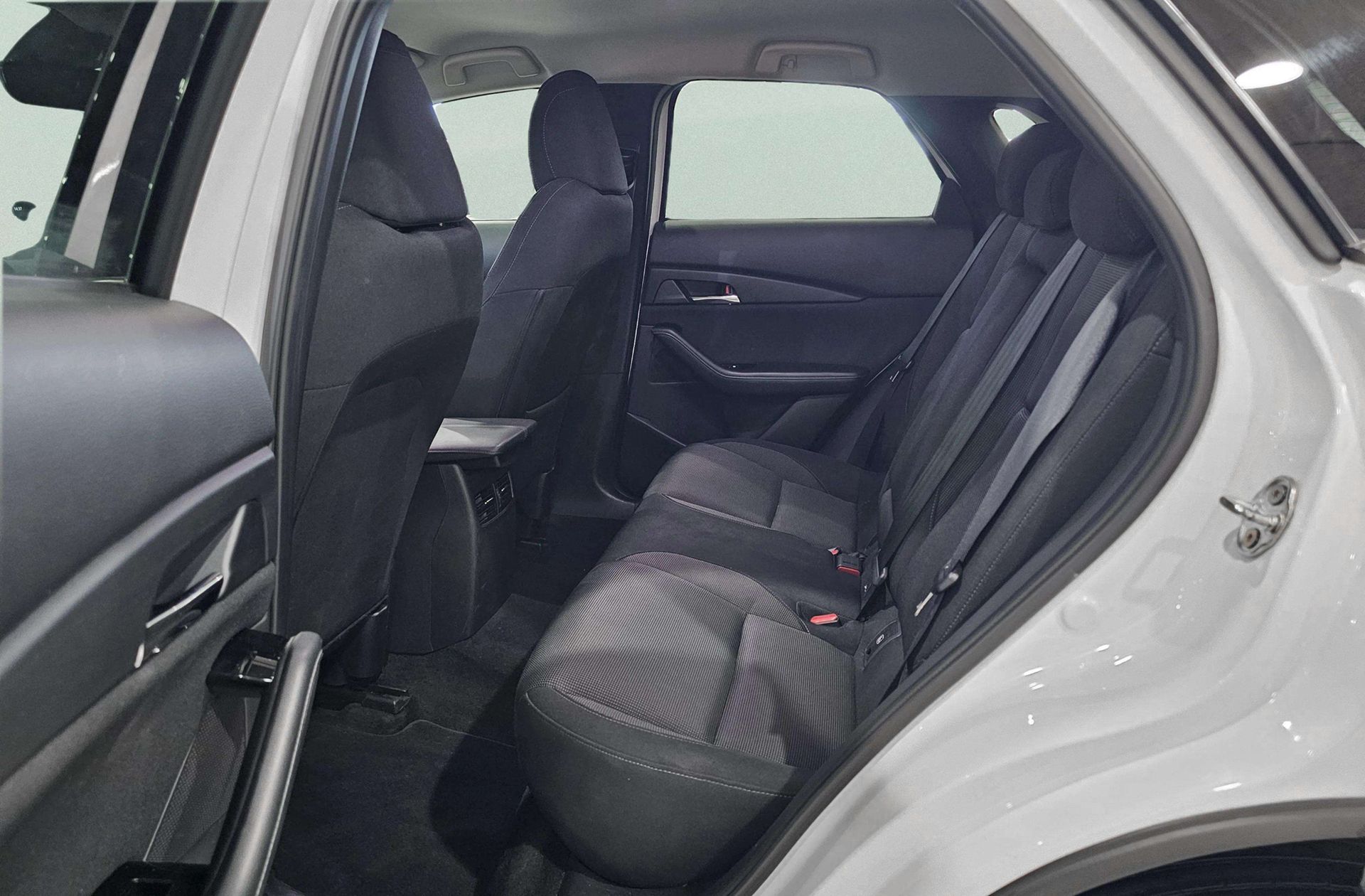 Mazda CX-30 2.0 Skyactiv-X Zenith - foto 11