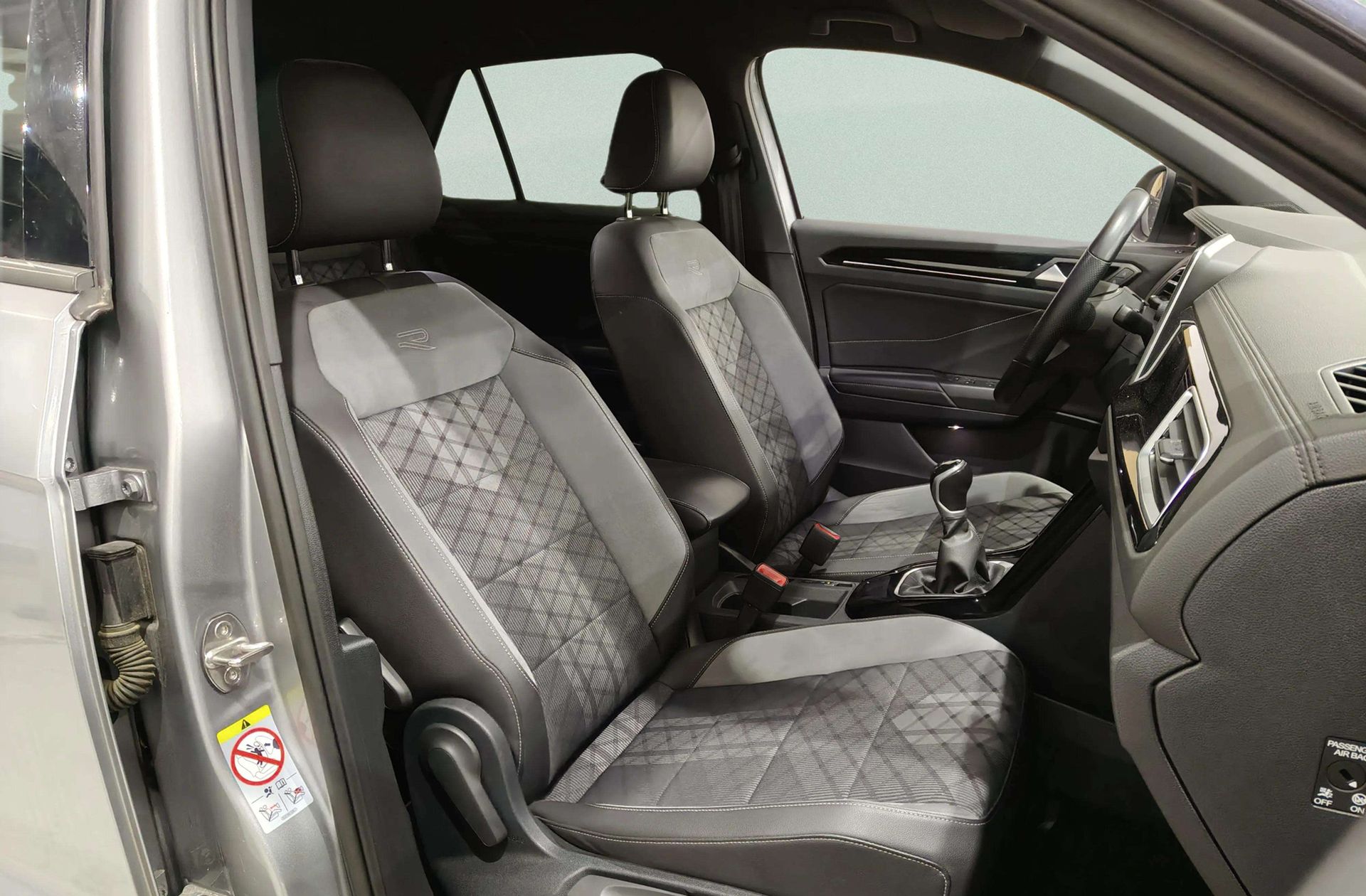 Volkswagen T-Roc R-Line 1.5 TSI Pack R-Line - foto 21