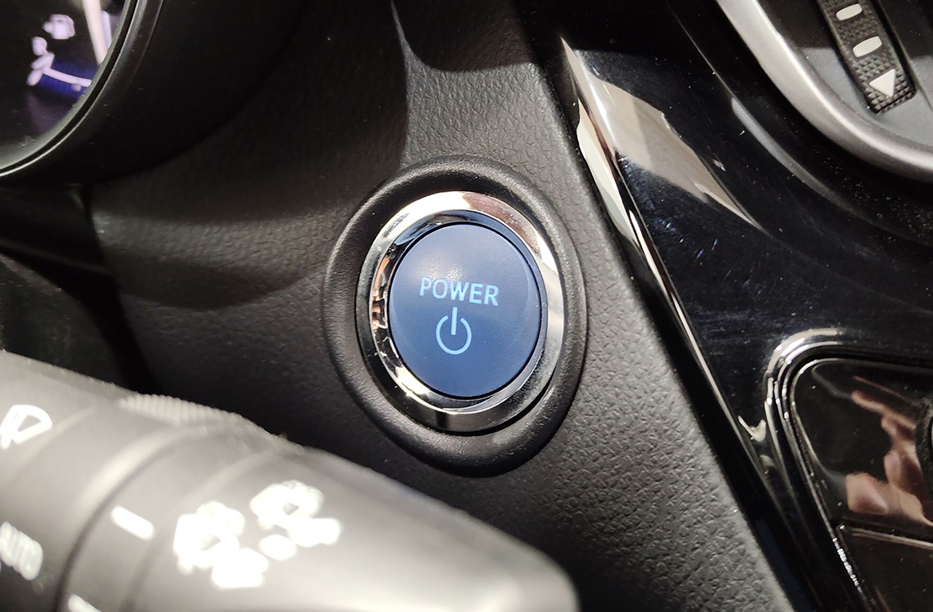 Toyota C-HR 1.8 125H Advance - foto 33