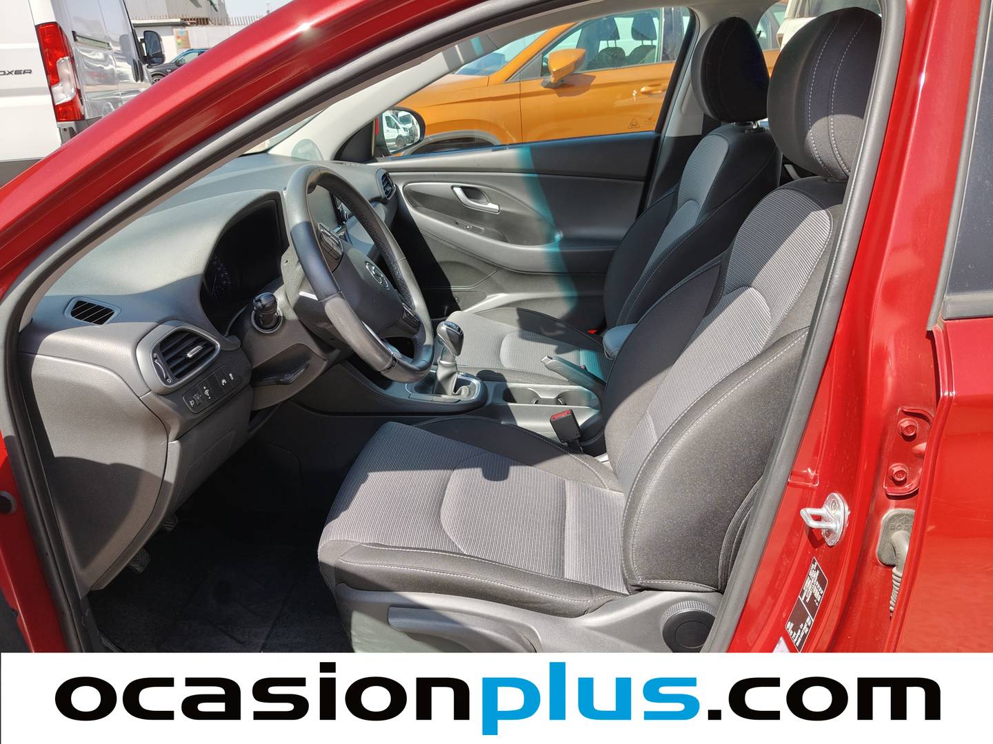 Foto asientos delanteros Hyundai i30 Hyundai i30 1.0 TGDI Link (120 CV)