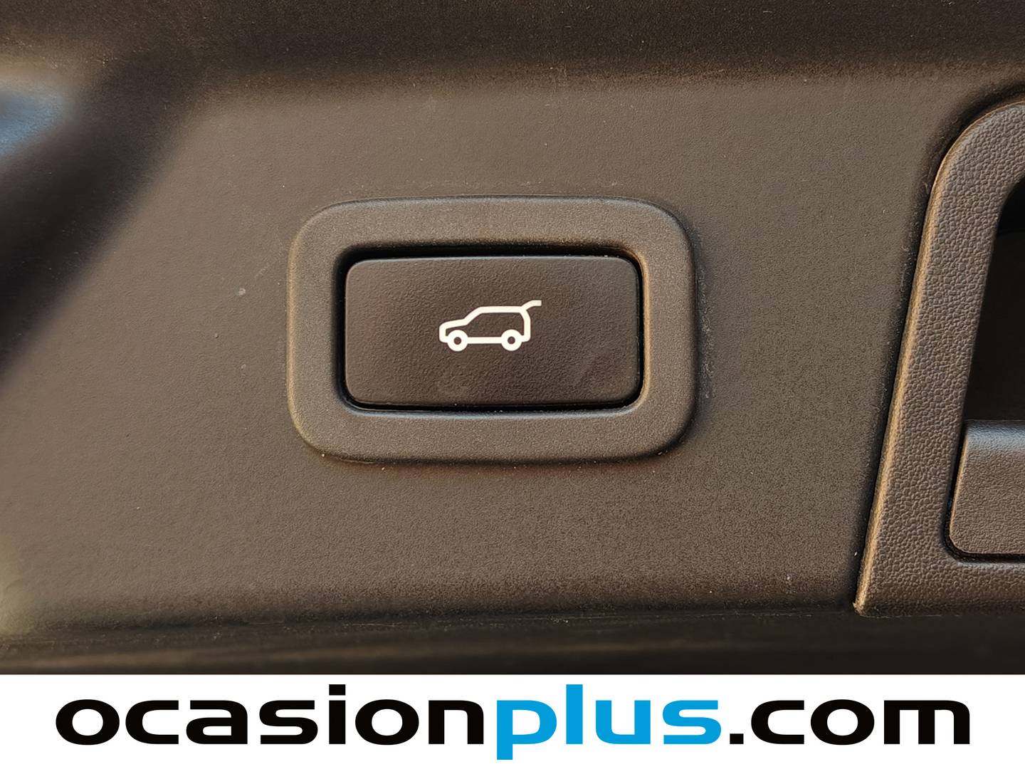 Foto Land Rover Range Rover Velar Land Rover Range Rover Velar D300 R-Dynamic 4WD Auto (300 CV)