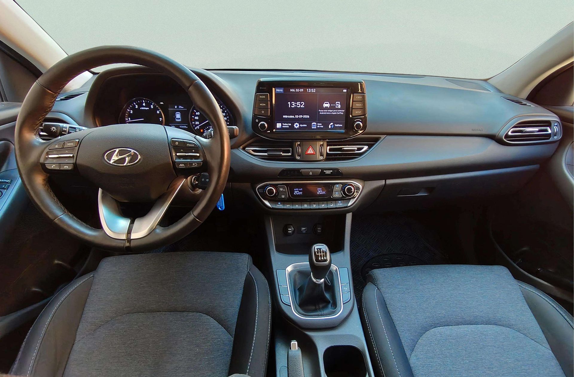 Hyundai i30 1.5 DPI Klass SLX - foto 6