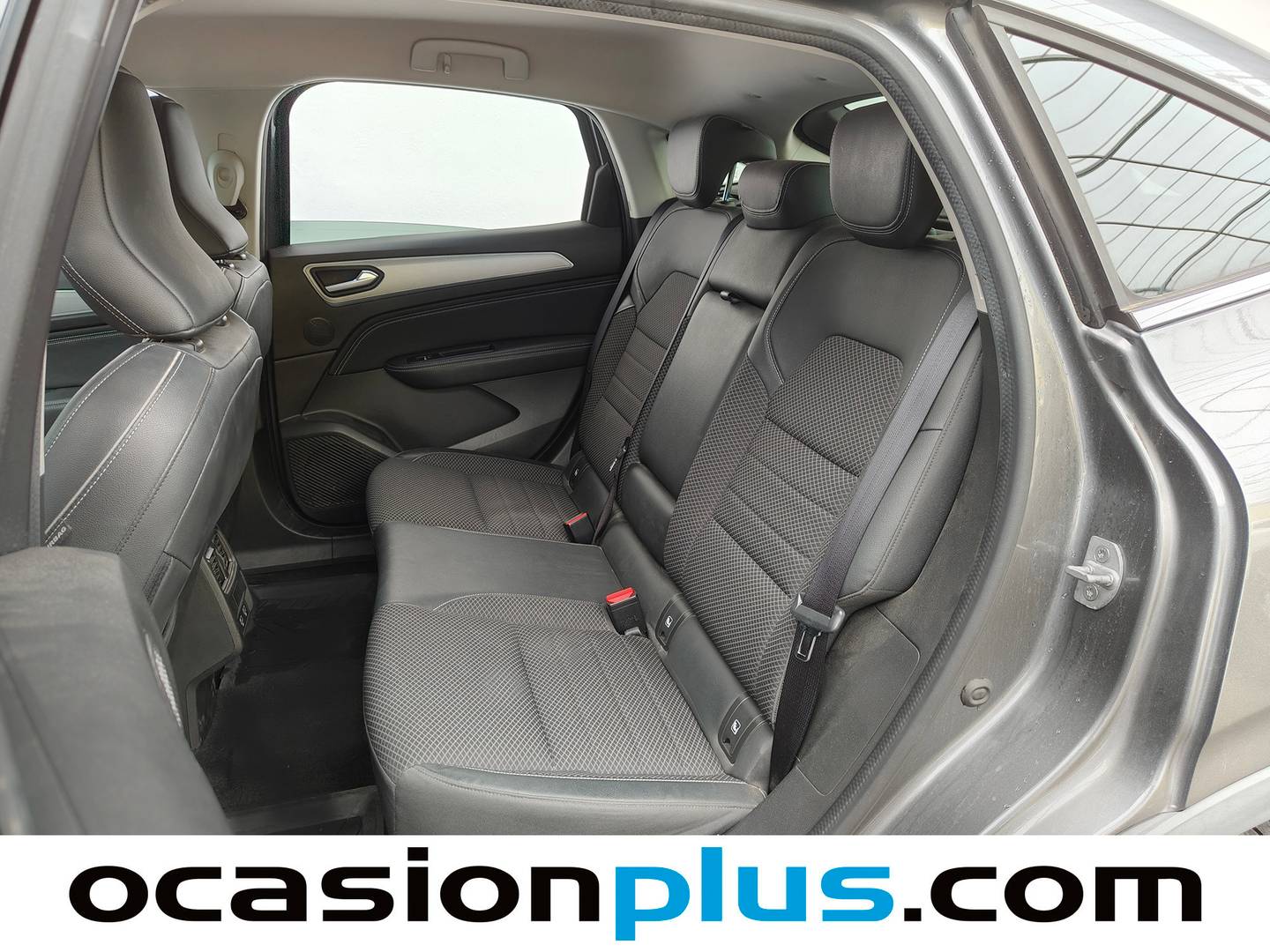 Foto asientos traseros Renault Arkana Renault Arkana Zen TCe (140 CV) EDC Microhíbrido