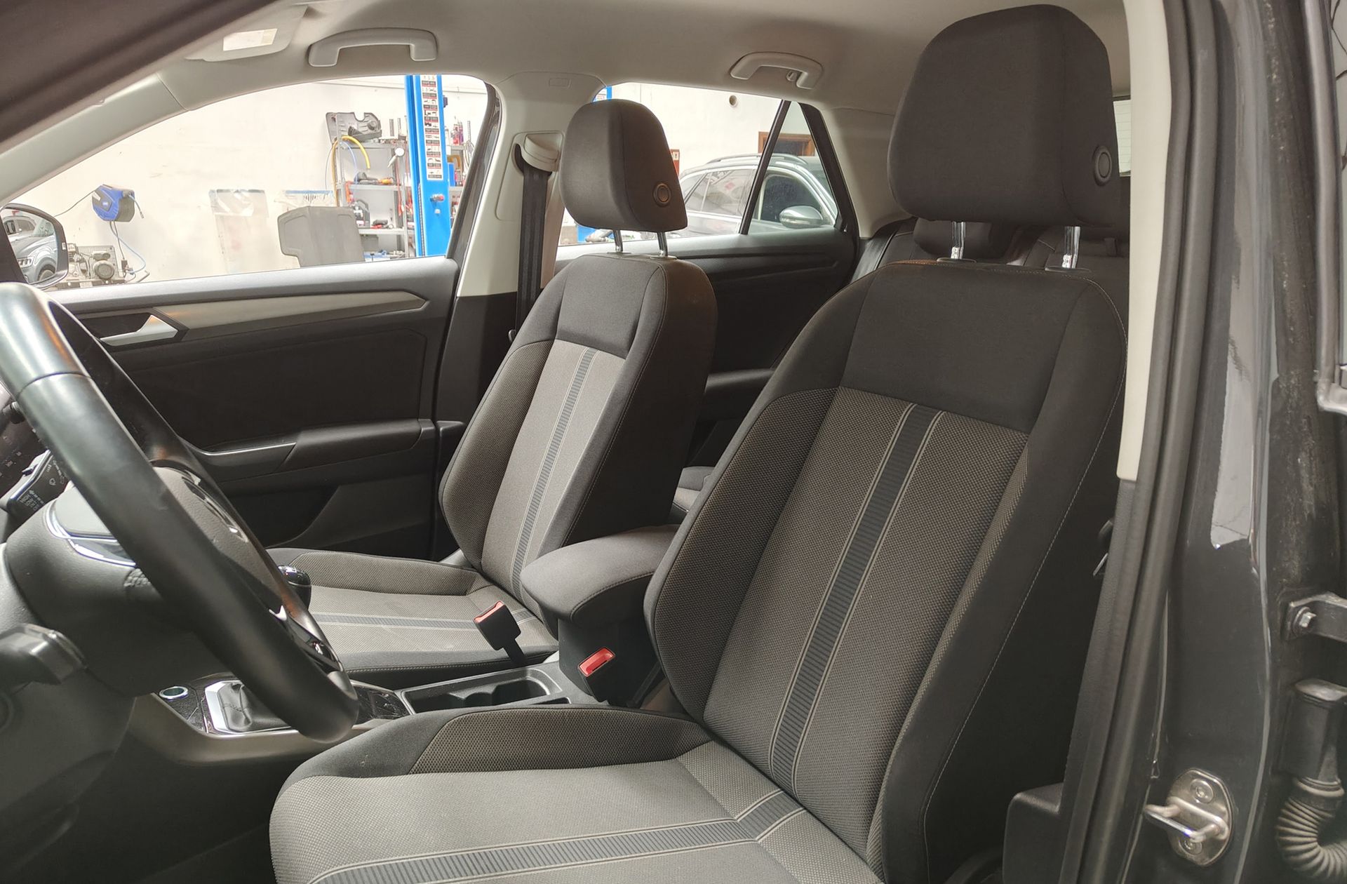 Volkswagen T-Roc Advance 1.0 TSI - foto 10