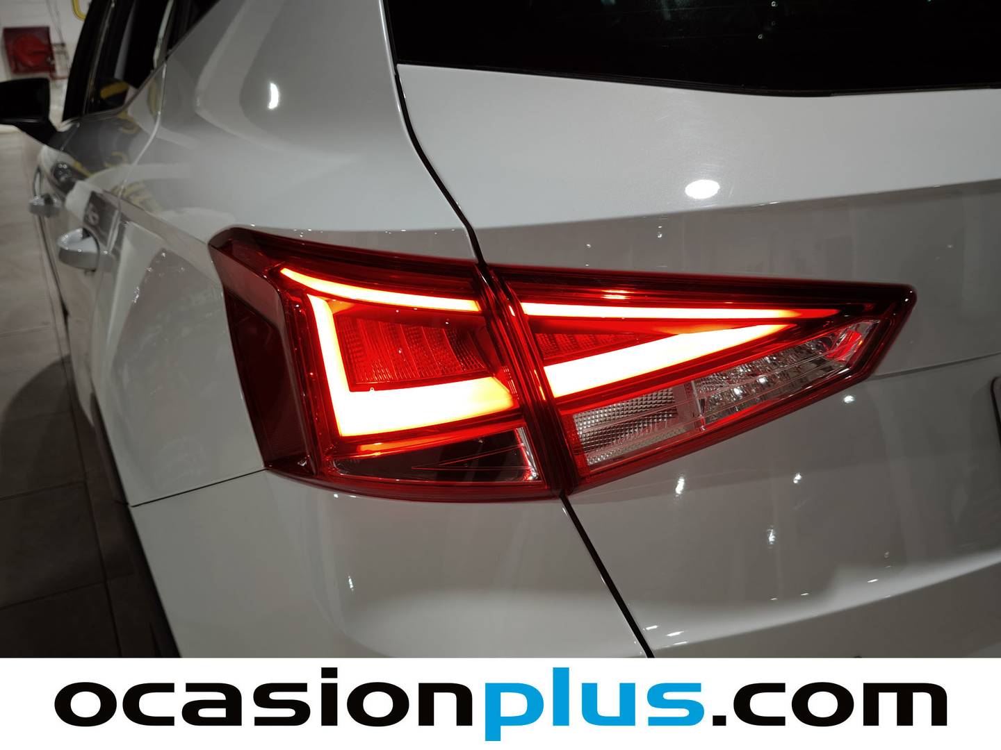 Paquetes del Seat Arona Seat Arona 1.0 TGI GNC FR  (90 CV)