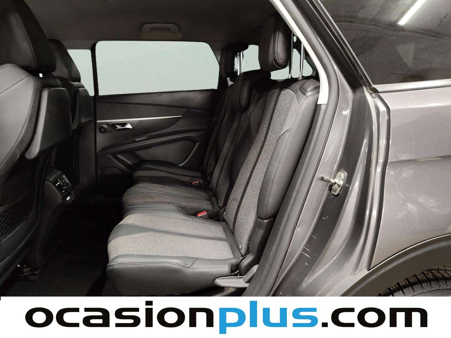 Foto asientos traseros Peugeot 5008 Peugeot 5008 PureTech 130 S&S Allure (130 CV) 7 Plazas