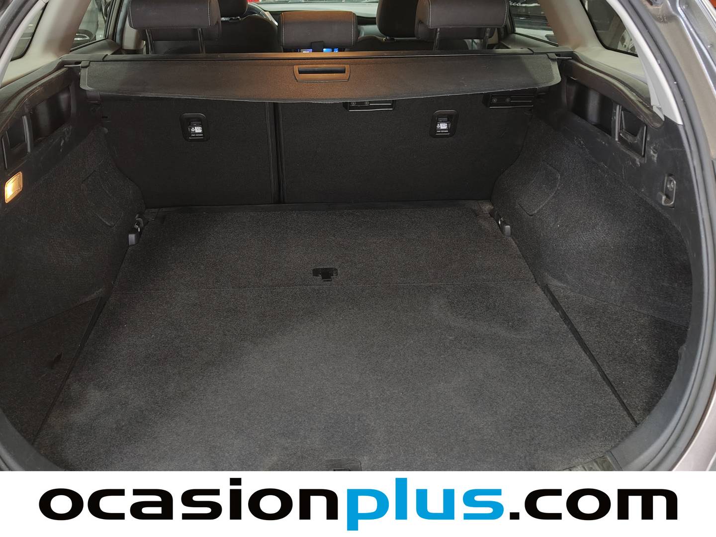 Foto Toyota Auris Toyota Auris 140H Hybrid Touring Sports Feel! Edition (136 CV)