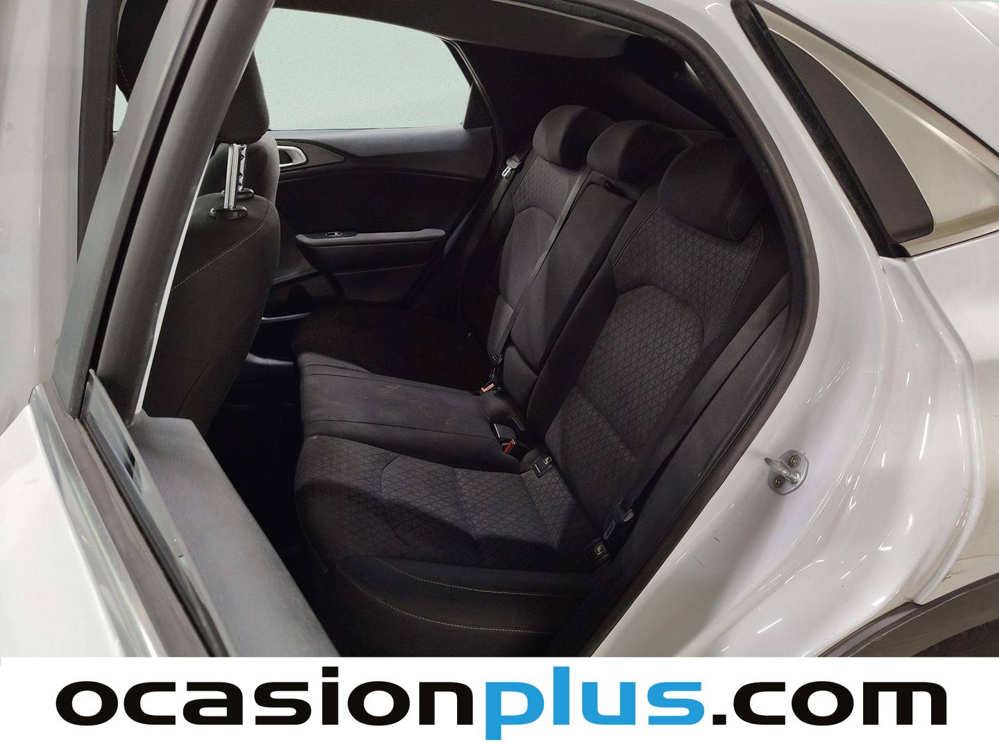 Foto asientos traseros KIA XCeed KIA XCeed 1.0 T-GDi Drive (120 CV)