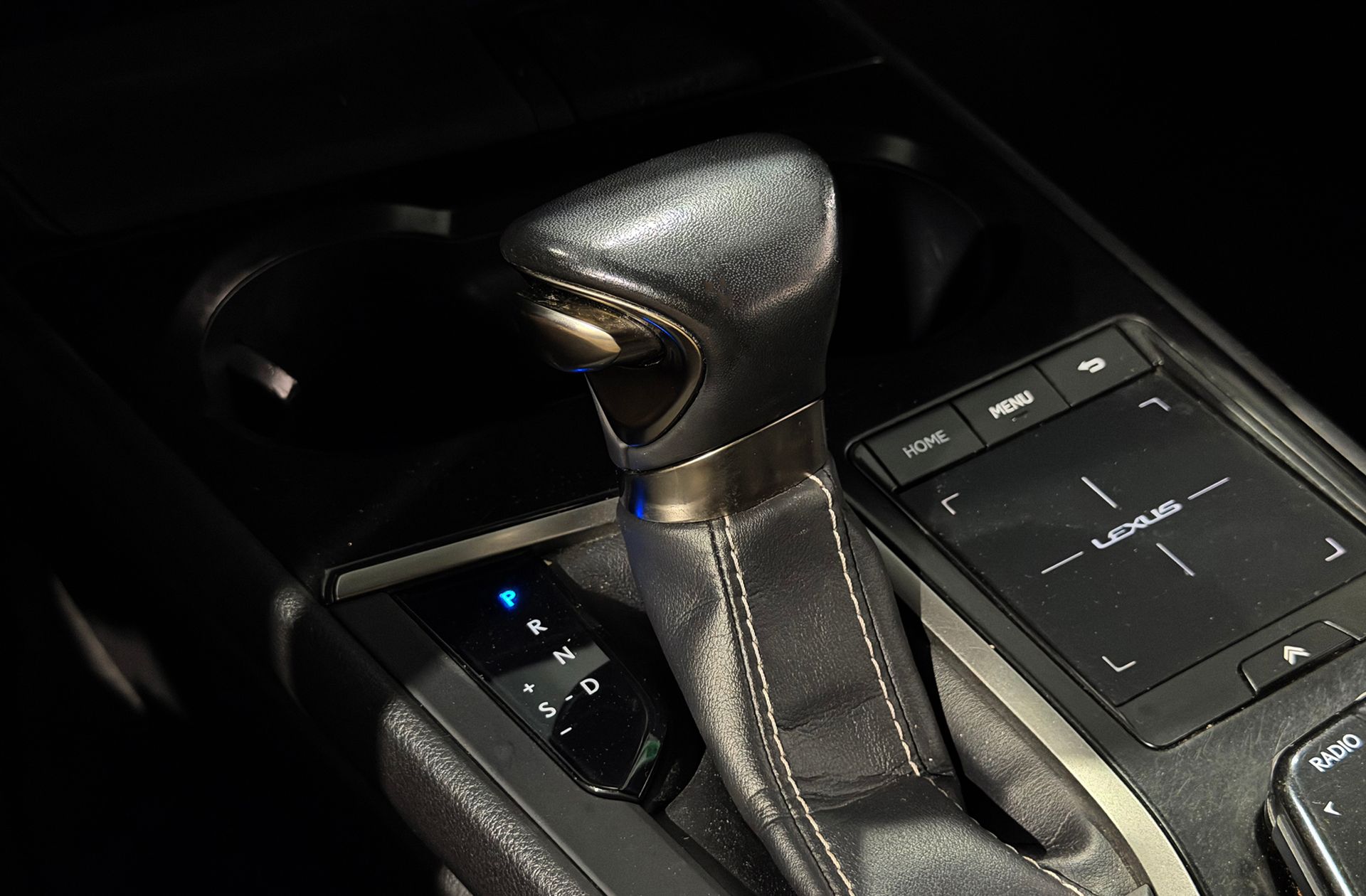 Lexus UX 250h Business Navigation 2WD - foto 5