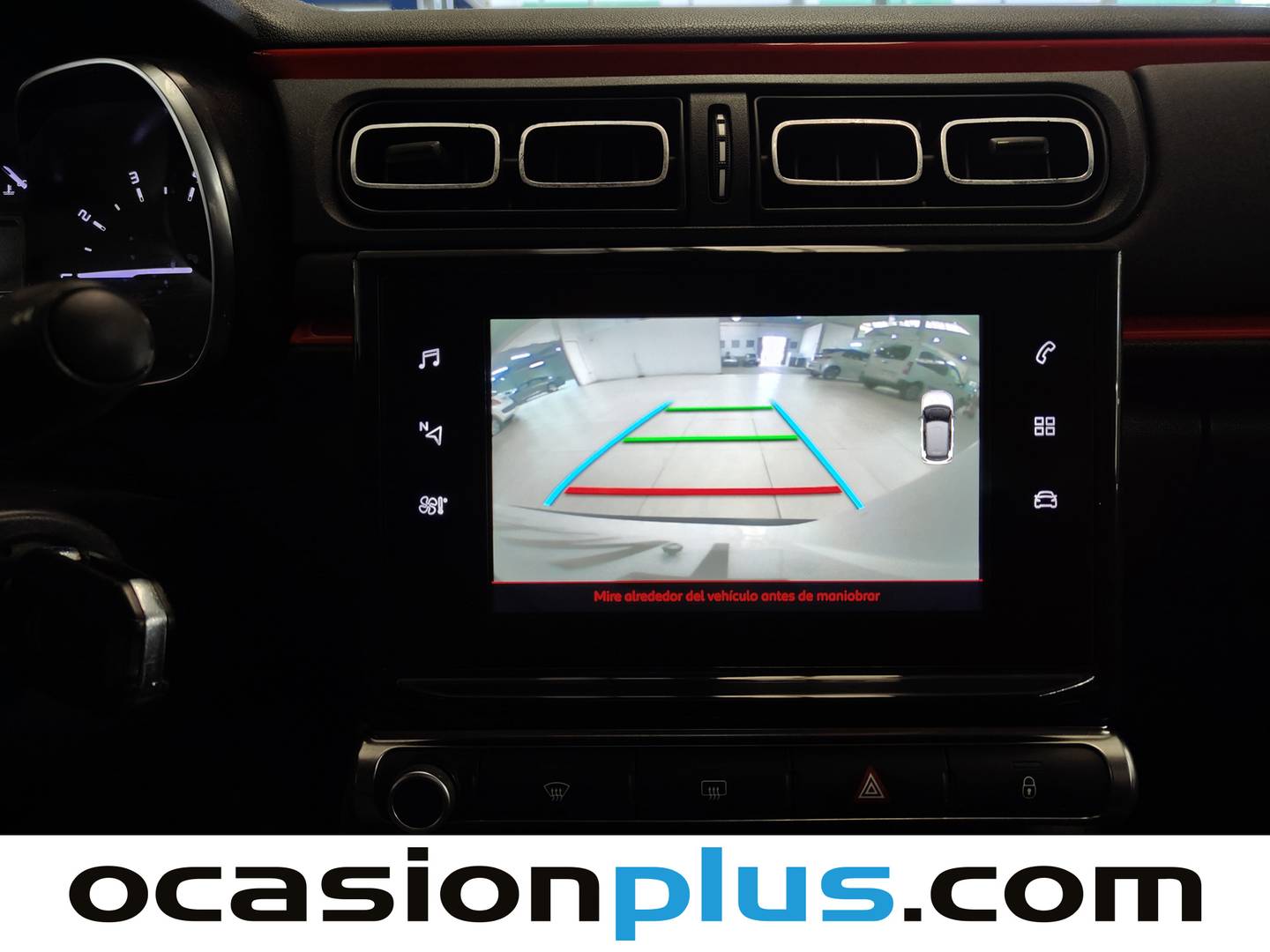 Equipamiento del Citroën C3 Citroën C3 PureTech 82 Shine (82 CV)