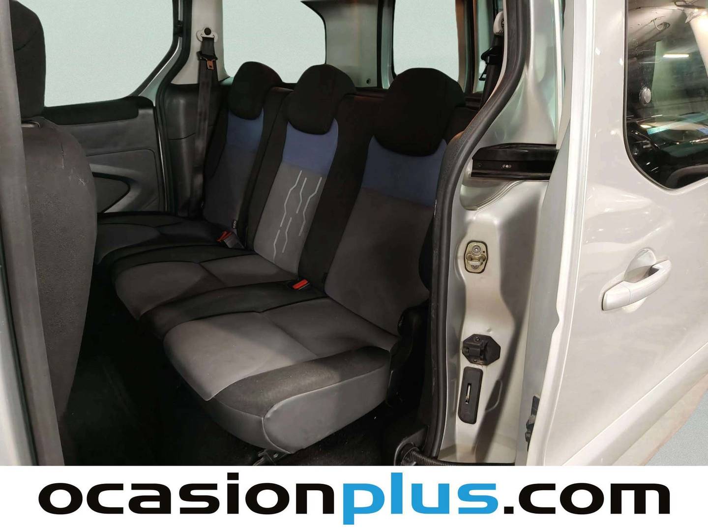 Foto Peugeot Partner Peugeot Partner Tepee Tepee 1.6 BlueHDi Active (100 CV)