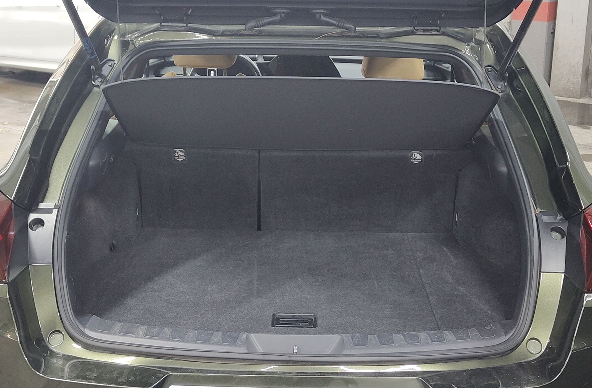Lexus UX 300h Plus - foto 17