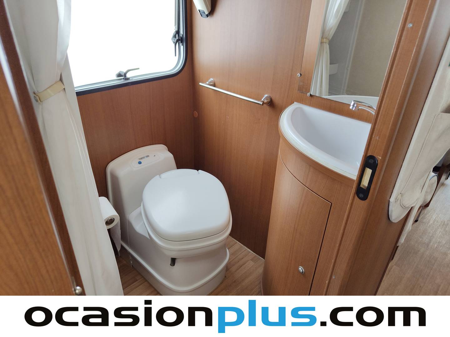 Elnagh M 200 Elnagh M 200 2.3D Baron 47 D (130 CV) 7 Plazas diésel