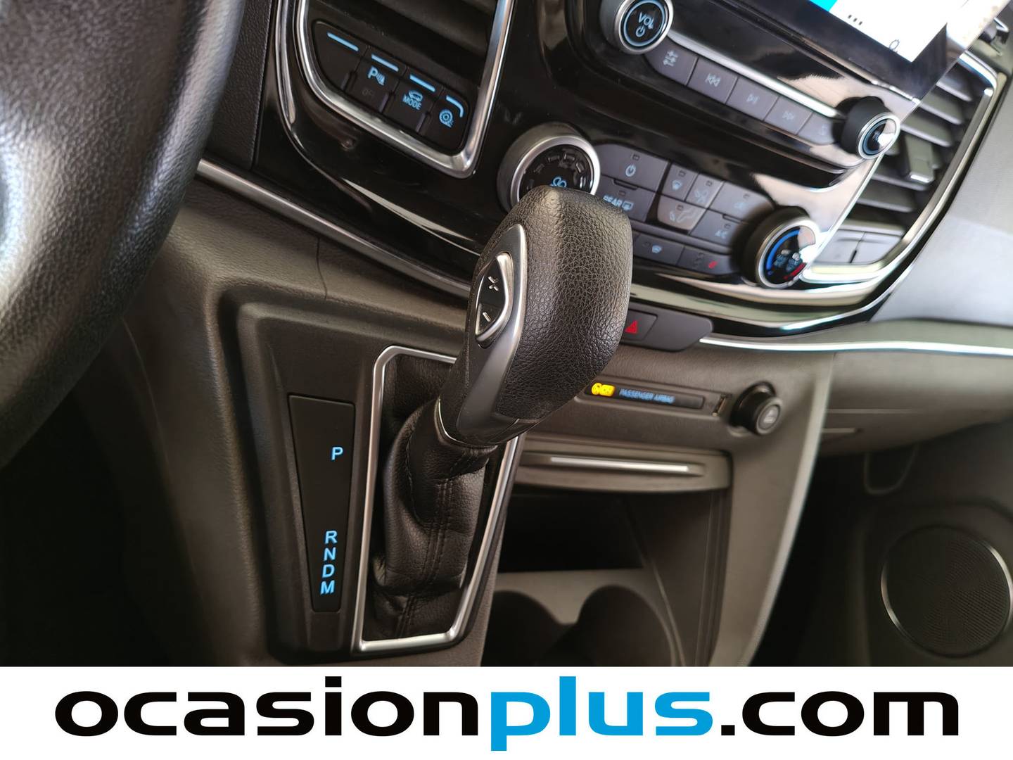 Foto Ford Tourneo Custom Ford Tourneo Custom 2.0 TDCI L1 Titanium Auto (130 CV) 8 Plazas