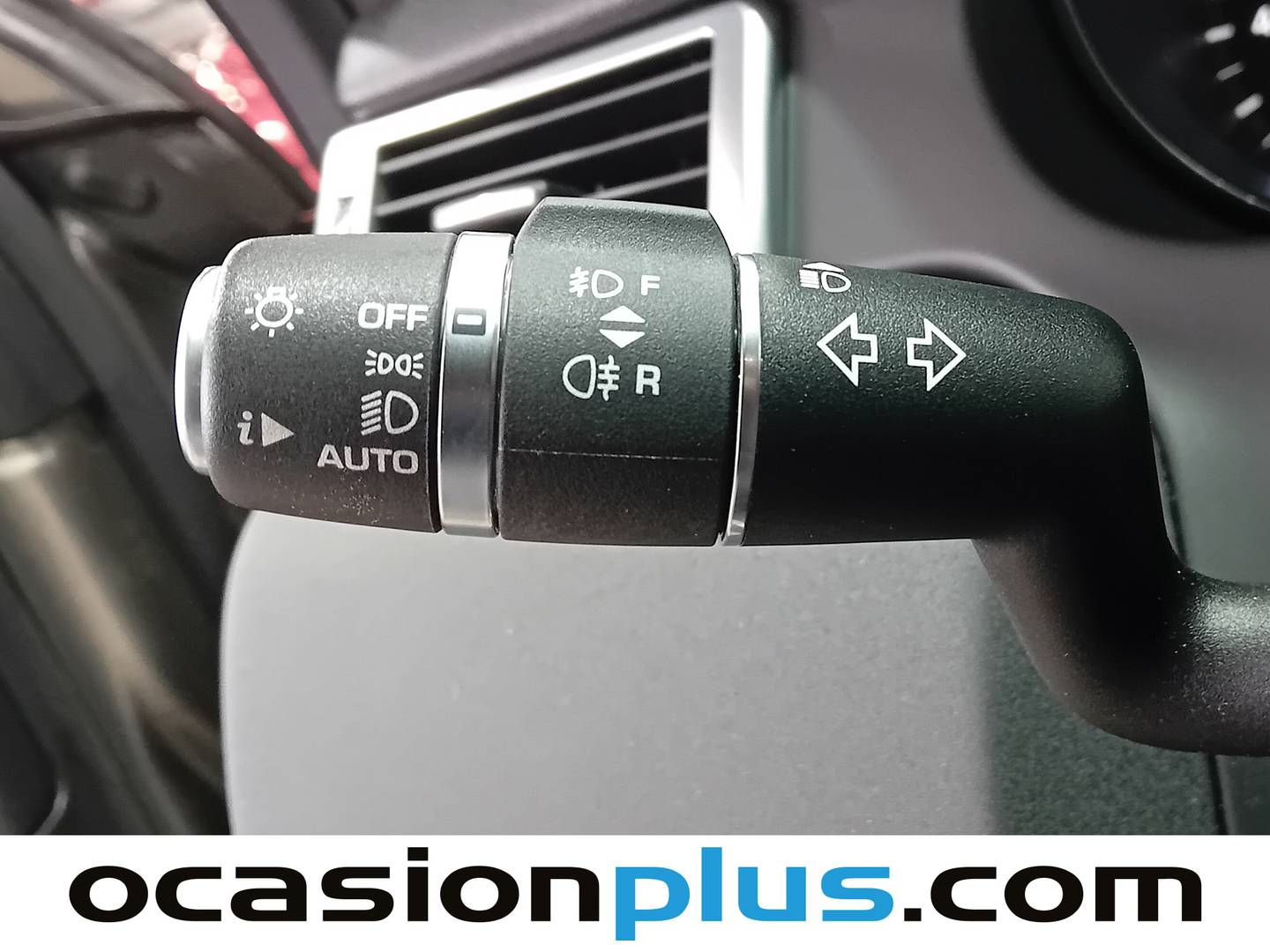 Land Rover Discovery Sport Land Rover Discovery Sport Sport 2.0L SD4 SE 4WD Auto (240 CV) 7 Plazas de ocasión