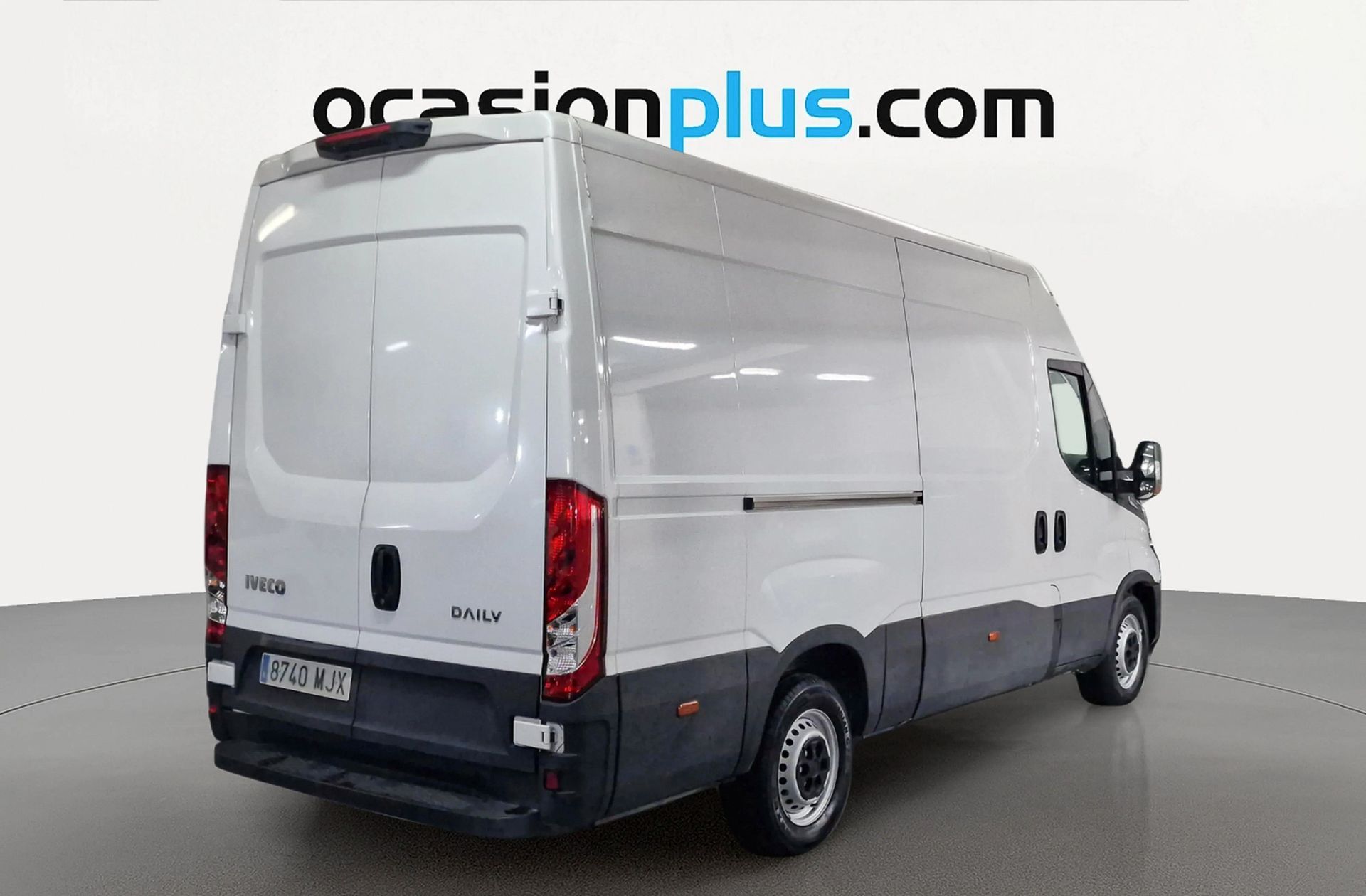 Iveco Daily Furgon 35S 16H V 3520/H2 3 plazas - foto 4