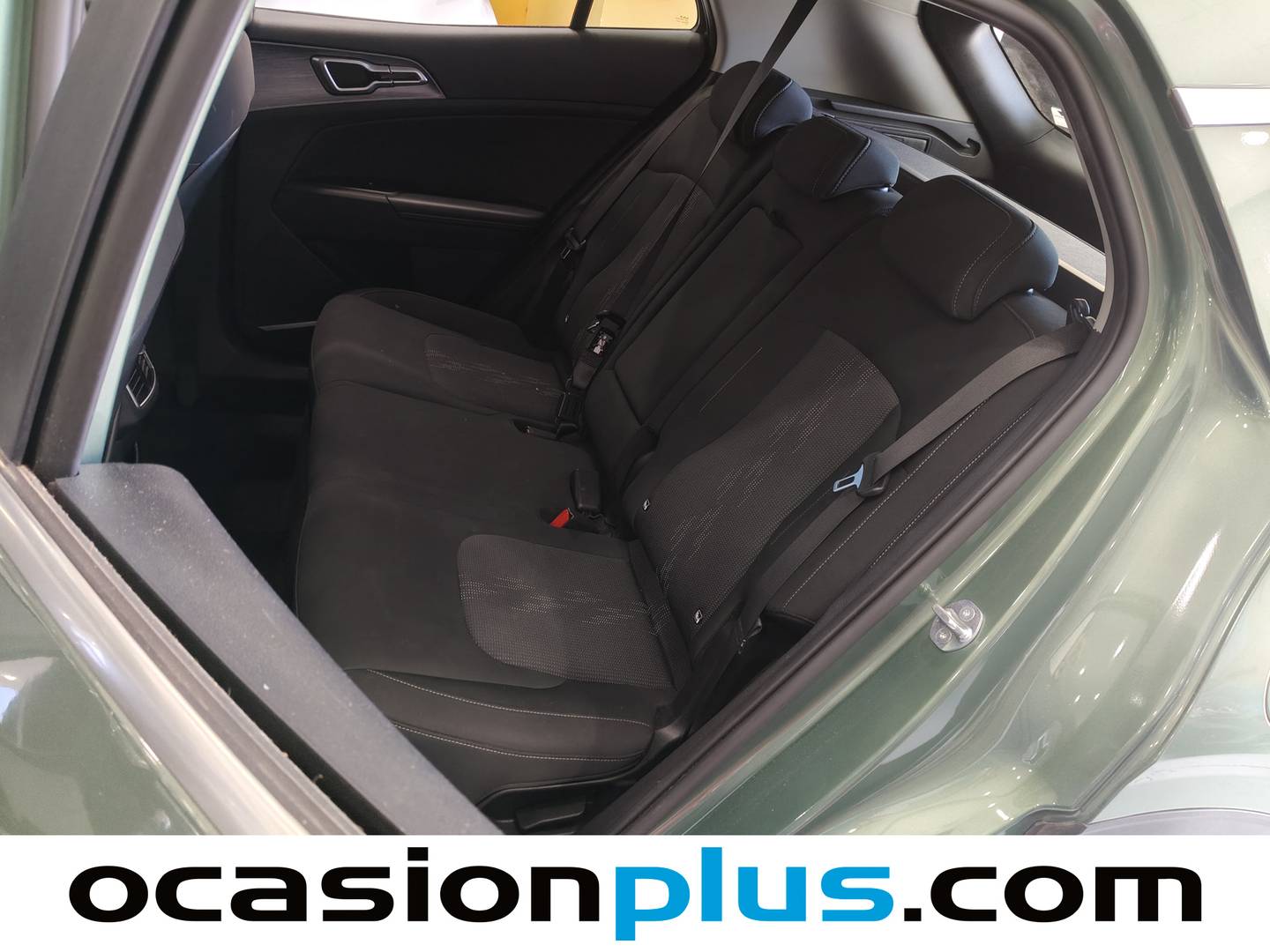Foto asientos traseros KIA Sportage KIA Sportage 1.6 T-GDi MHEV Drive 4x2 (150 CV)