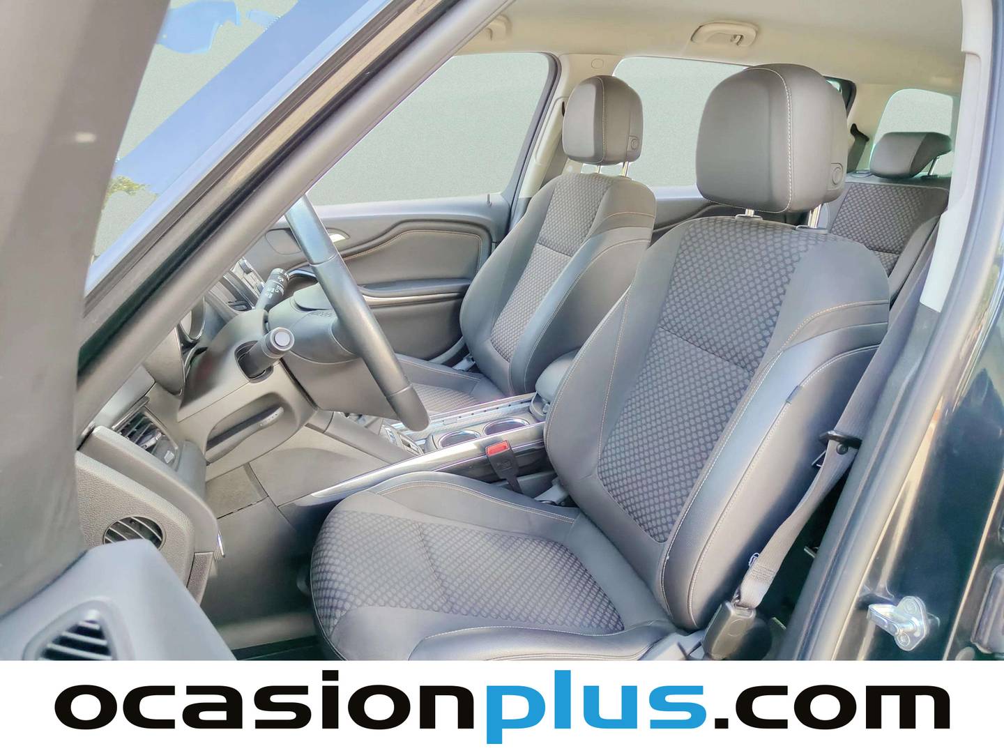 Foto asientos delanteros Opel Zafira Tourer Opel Zafira Tourer 1.6 Turbo S/S Excellence (200 CV) 7 Plazas
