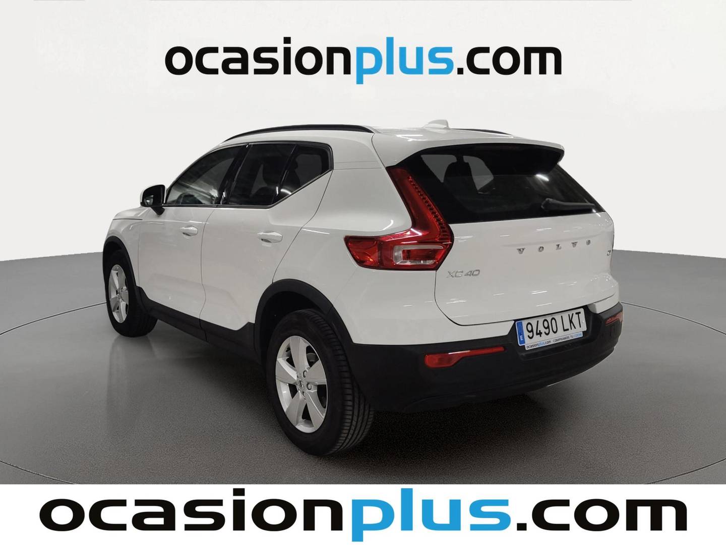 Foto trasera Volvo XC40 Volvo XC40 T2 Momentum Core (129 CV) izquierda