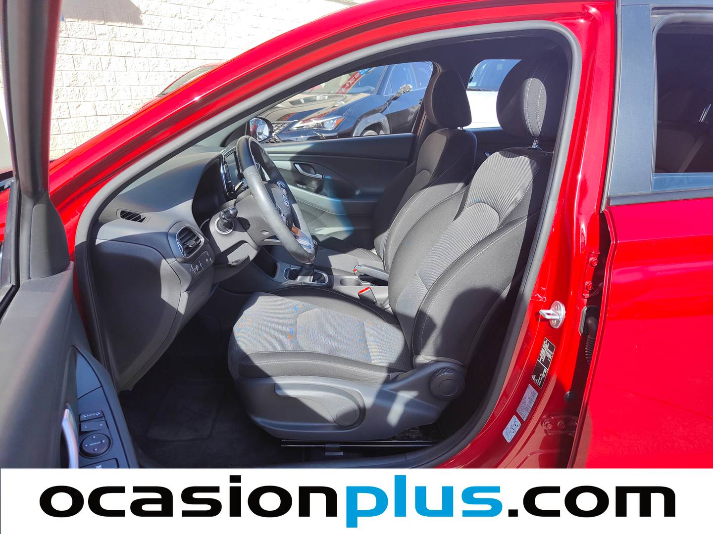 Foto asientos delanteros Hyundai i30 Hyundai i30 1.0 TGDI Go! (120 CV)