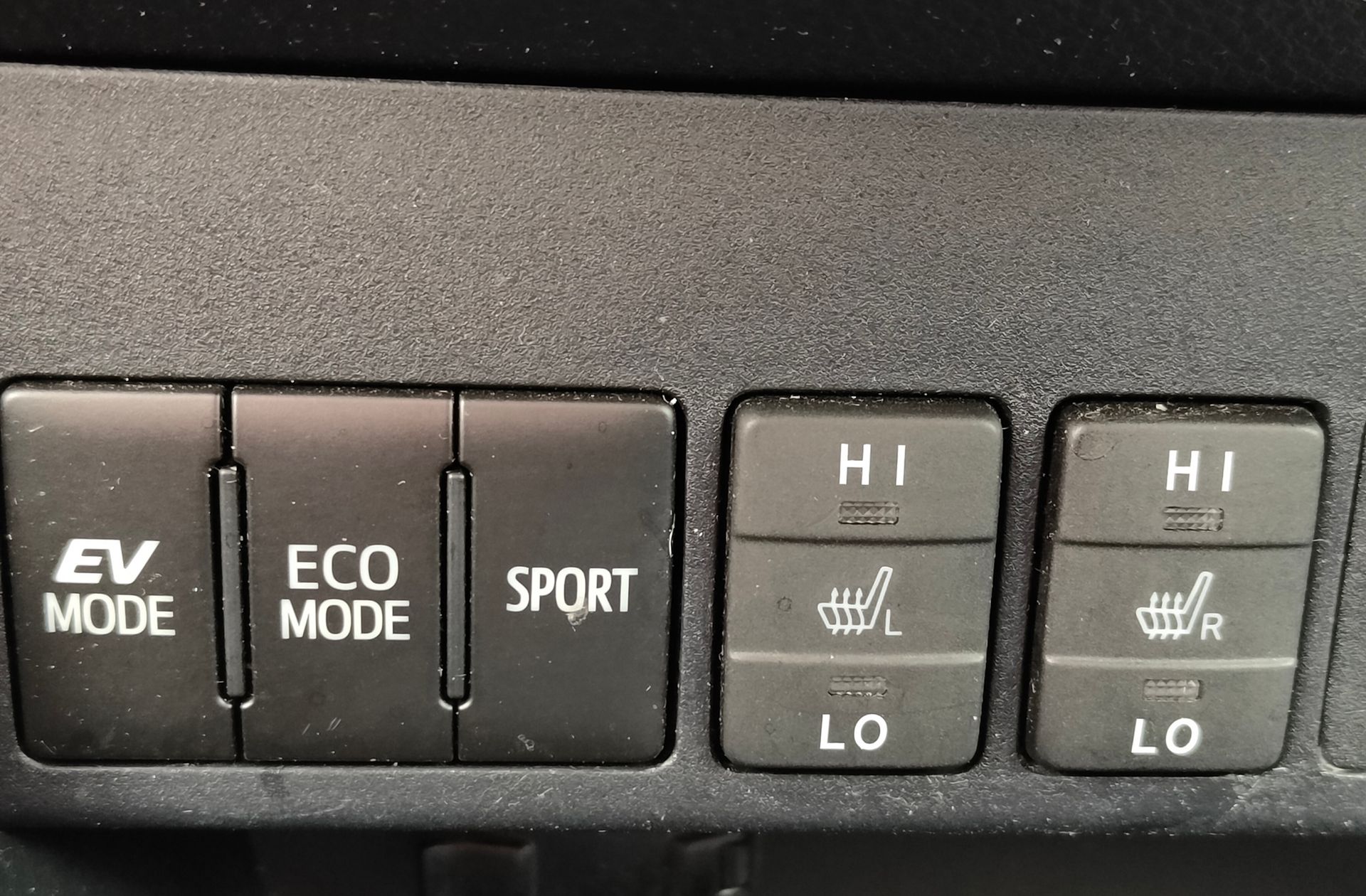 Toyota RAV4 2.5l Hybrid 4WD Feel! - foto 28