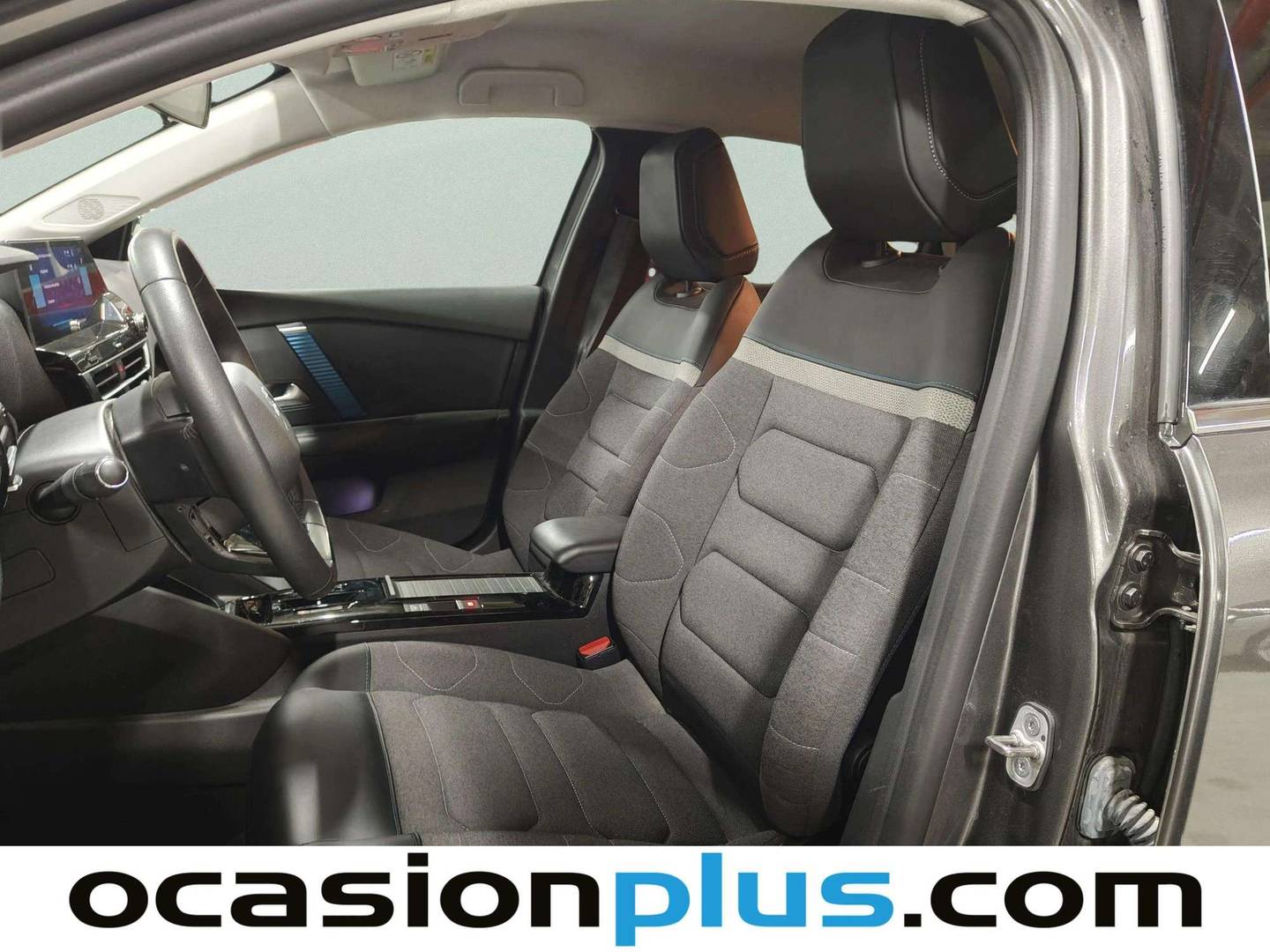 Foto asientos delanteros Citroën ë-C4 Citroën ë-C4 eléctrico Feel Pack (136 CV)