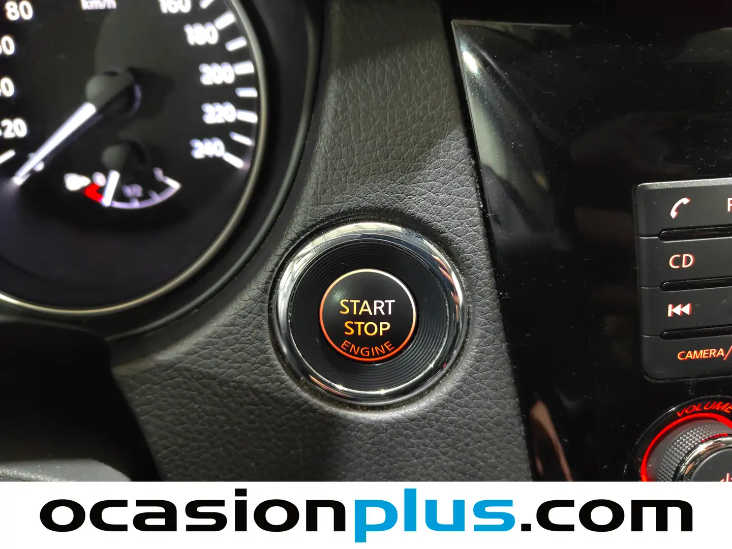 Foto Nissan QASHQAI Nissan Qashqai DIG-T 115 Tekna 4x2 Xtronic (115 CV)