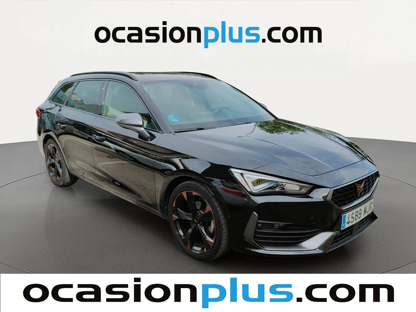 Foto delantera Cupra León Cupra Leon Sportstourer 1.5 eTSI DSG (150 CV) derecha