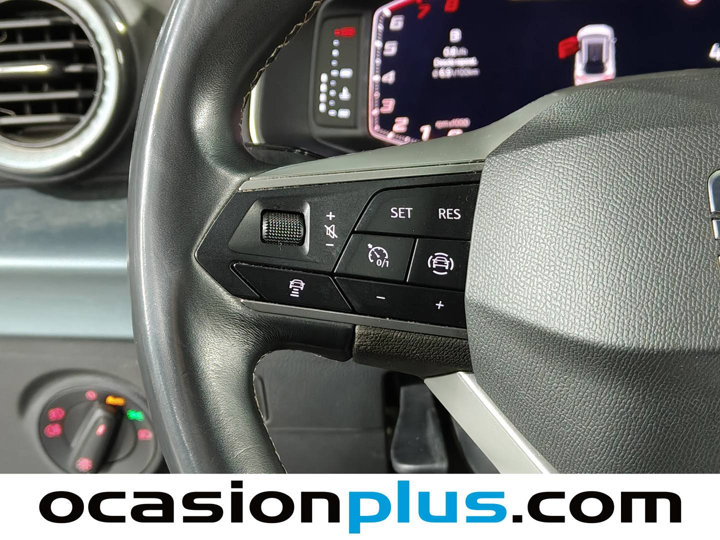 Foto Seat Arona SEAT Arona 1.0 TSI Xperience Plus (110 CV)