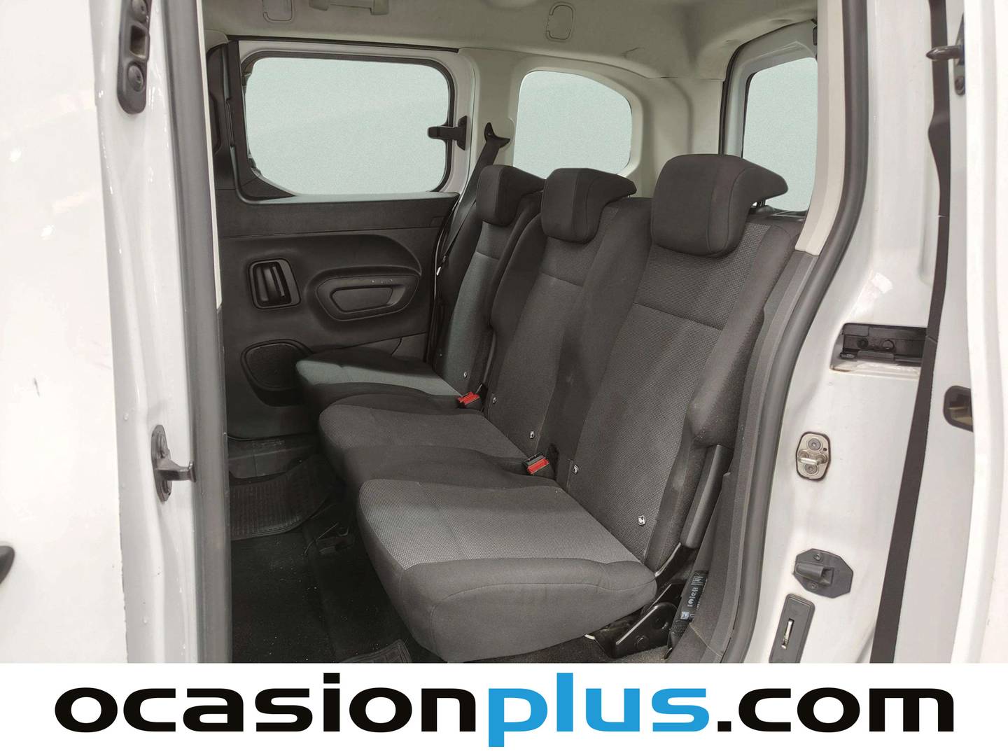 Foto asientos traseros Citroën Berlingo Citroën Berlingo BlueHDi 100 Talla M Live Pack (102 CV)