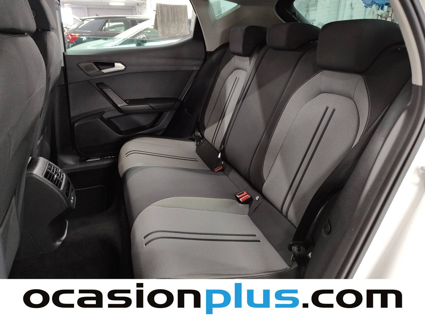 Foto asientos traseros Seat León SEAT León 2.0 TDI S&S Style Go (115 CV)
