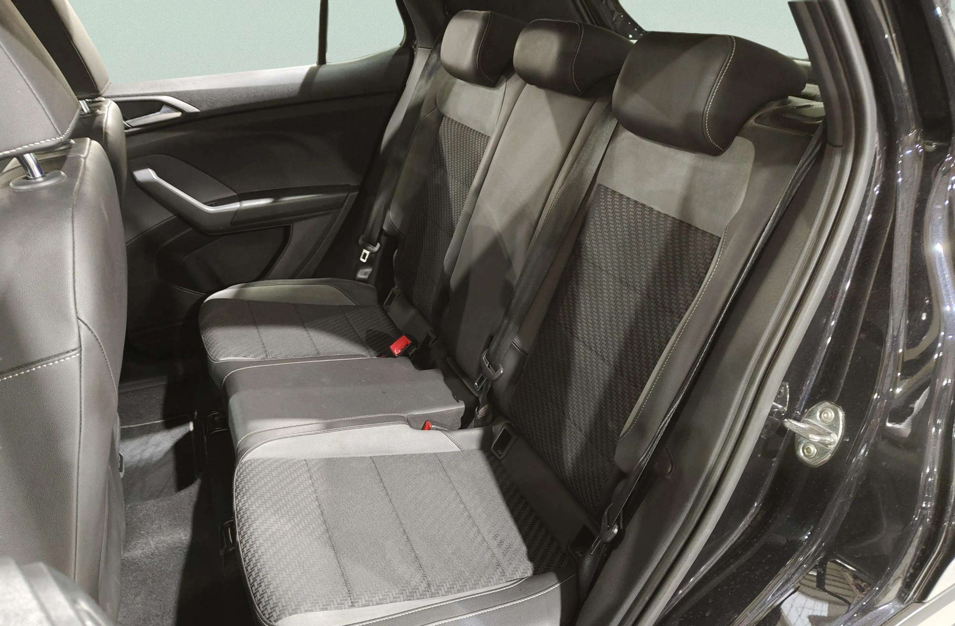 Volkswagen T-Cross Sport 1.0 TSI DSG - foto 13