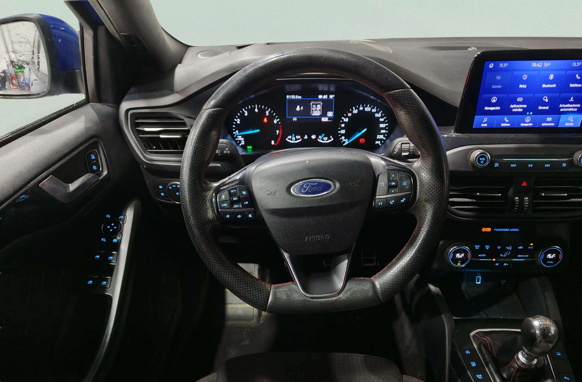 Ford Focus 1.0 EcoBoost ST-Line - foto 23