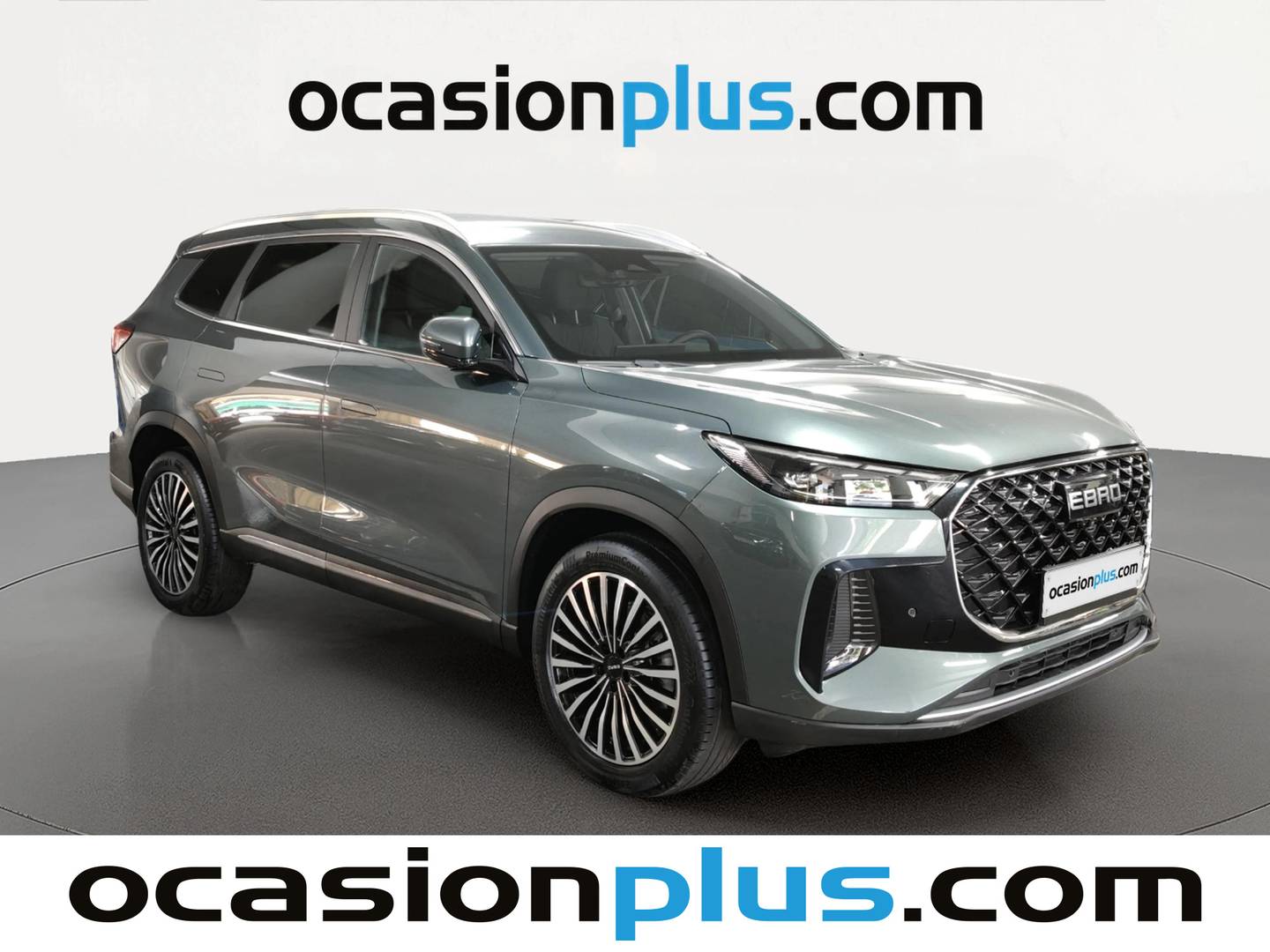Foto delantera EBRO S800 EBRO S800 1.6 TGDI Premium DCT (147 CV) 7 Plazas derecha