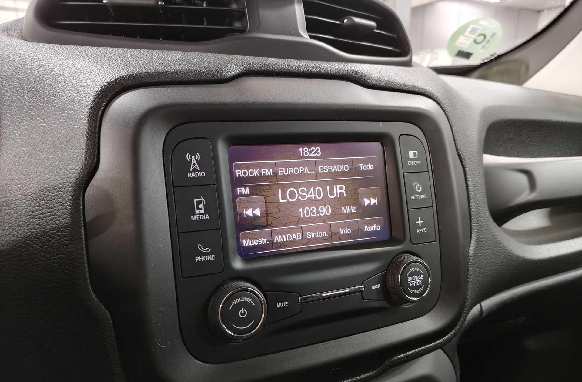 Jeep Renegade 1.0G Sport 4x2 - foto 22