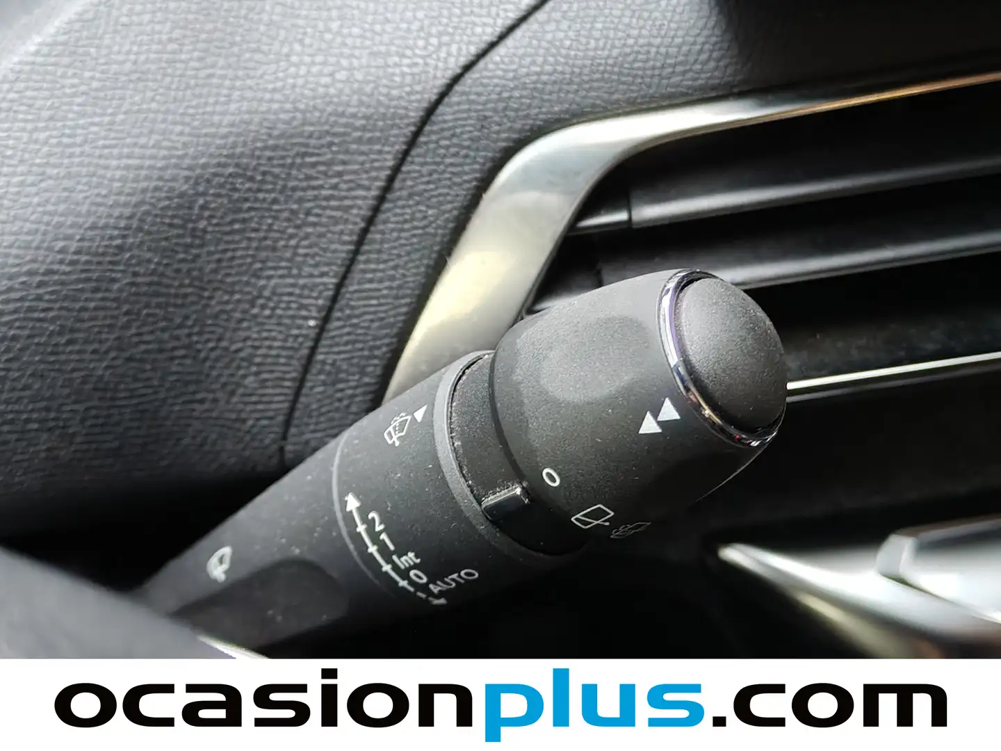 Foto Peugeot 3008 Peugeot 3008 PureTech 130 S&S Allure Pack EAT8 (130 CV)