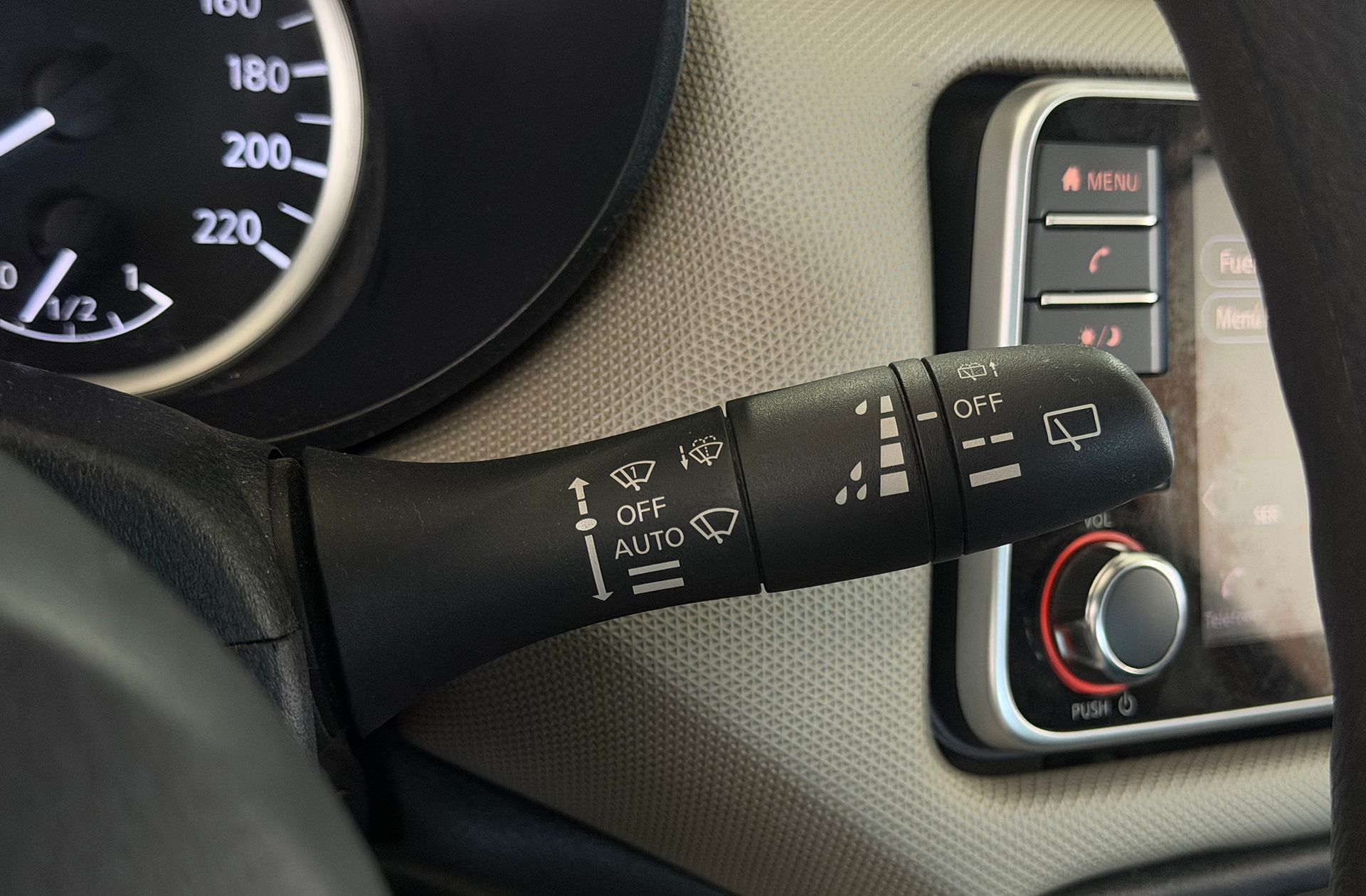 Nissan Micra IG-T Visia+ - foto 25