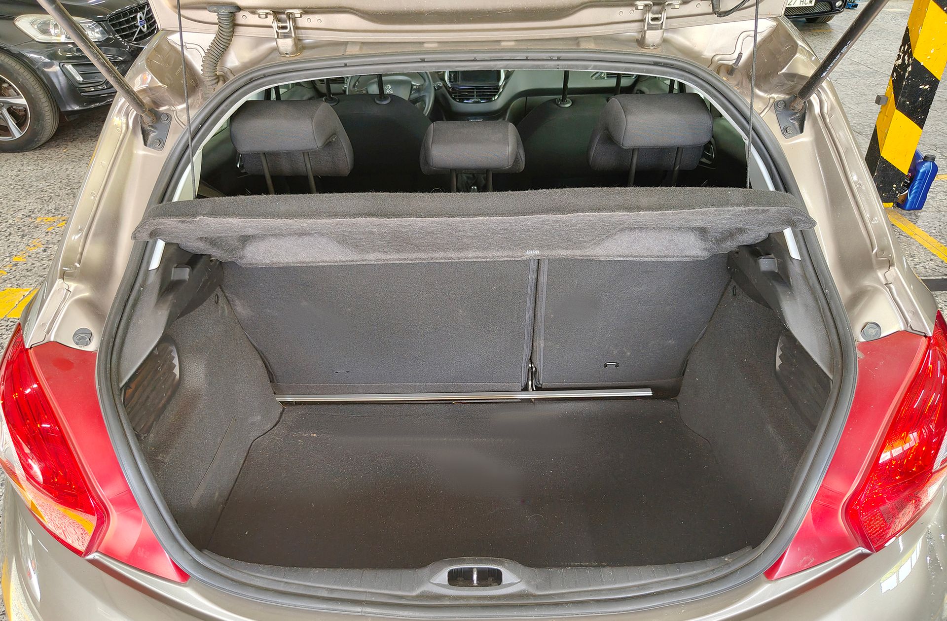 Peugeot 208 1.6 e-HDI Active - foto 13