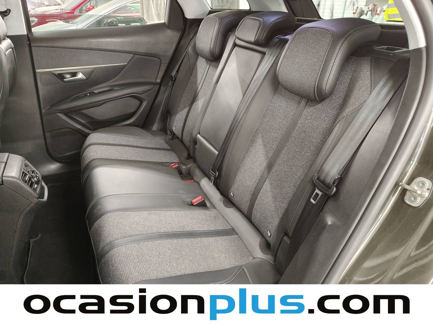 Foto asientos traseros Peugeot 3008 Peugeot 3008 BlueHDI 130 S&S Allure (130 CV)
