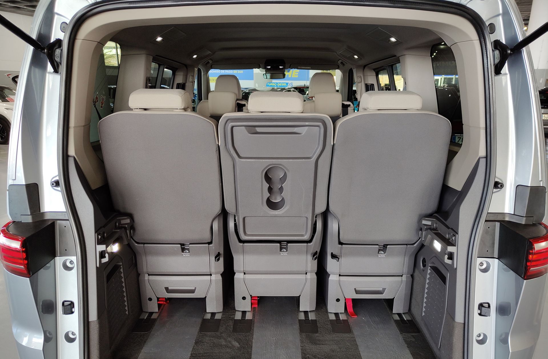 Volkswagen Multivan Batalla Corta 2.0 TDI DSG 7 plazas - foto 17