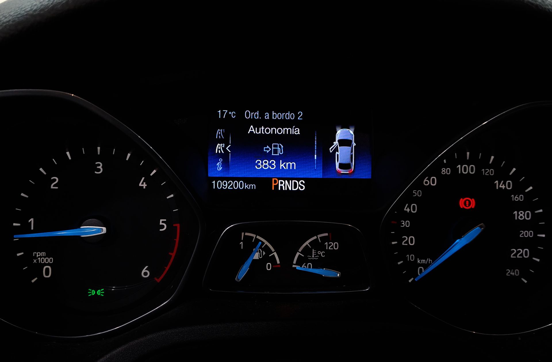 Ford Focus 2.0 TDCi Titanium PowerShift - foto 23