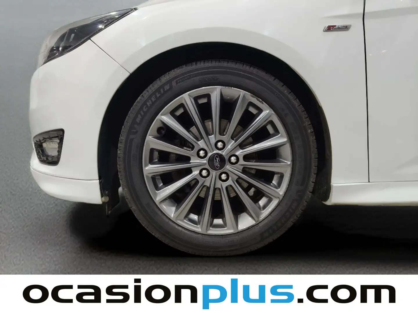 Foto Ford Focus Ford Focus 1.0 Ecoboost ST-Line Black&Red (125 CV)