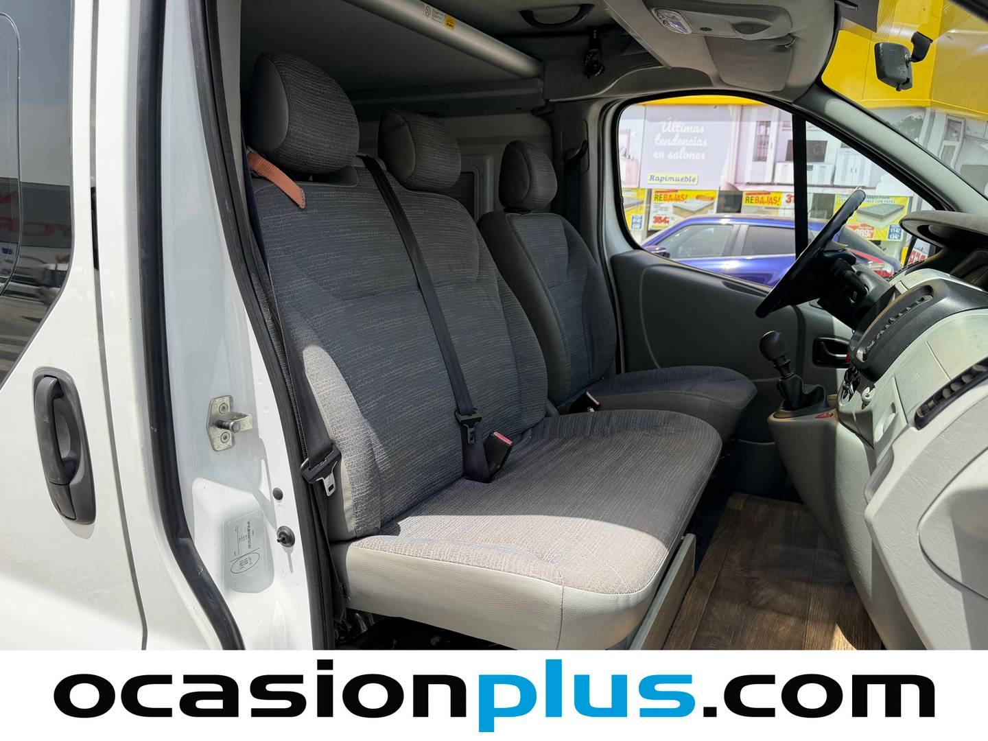 Fotos maletero Renault Trafic Renault Trafic Furgon 2.0 dCi Furgon 29 Corto Normal (115 CV) Camperizada 3 Plazas