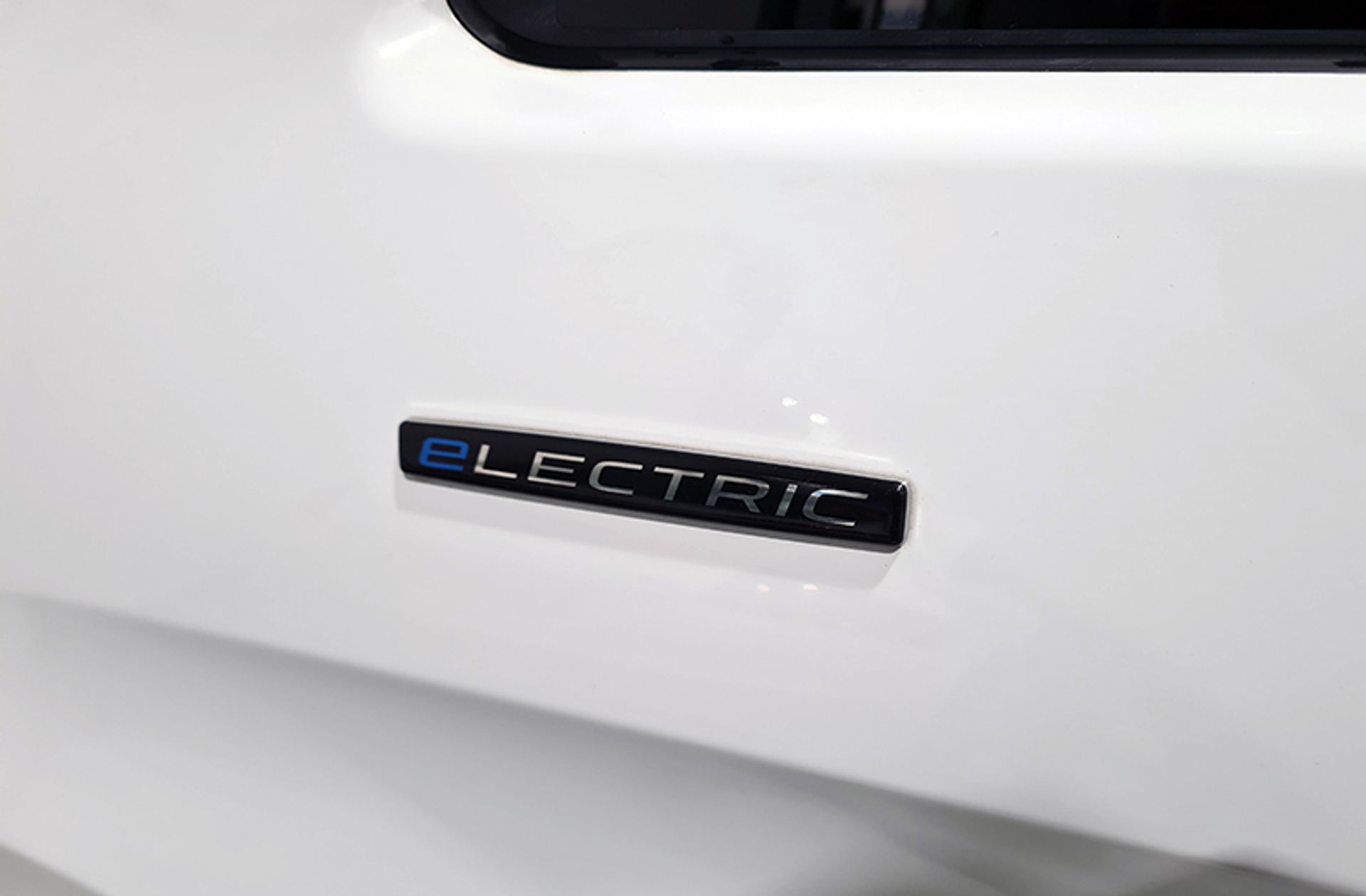 Mercedes-Benz Vito Furgon e-Vito 111 Larga - foto 5