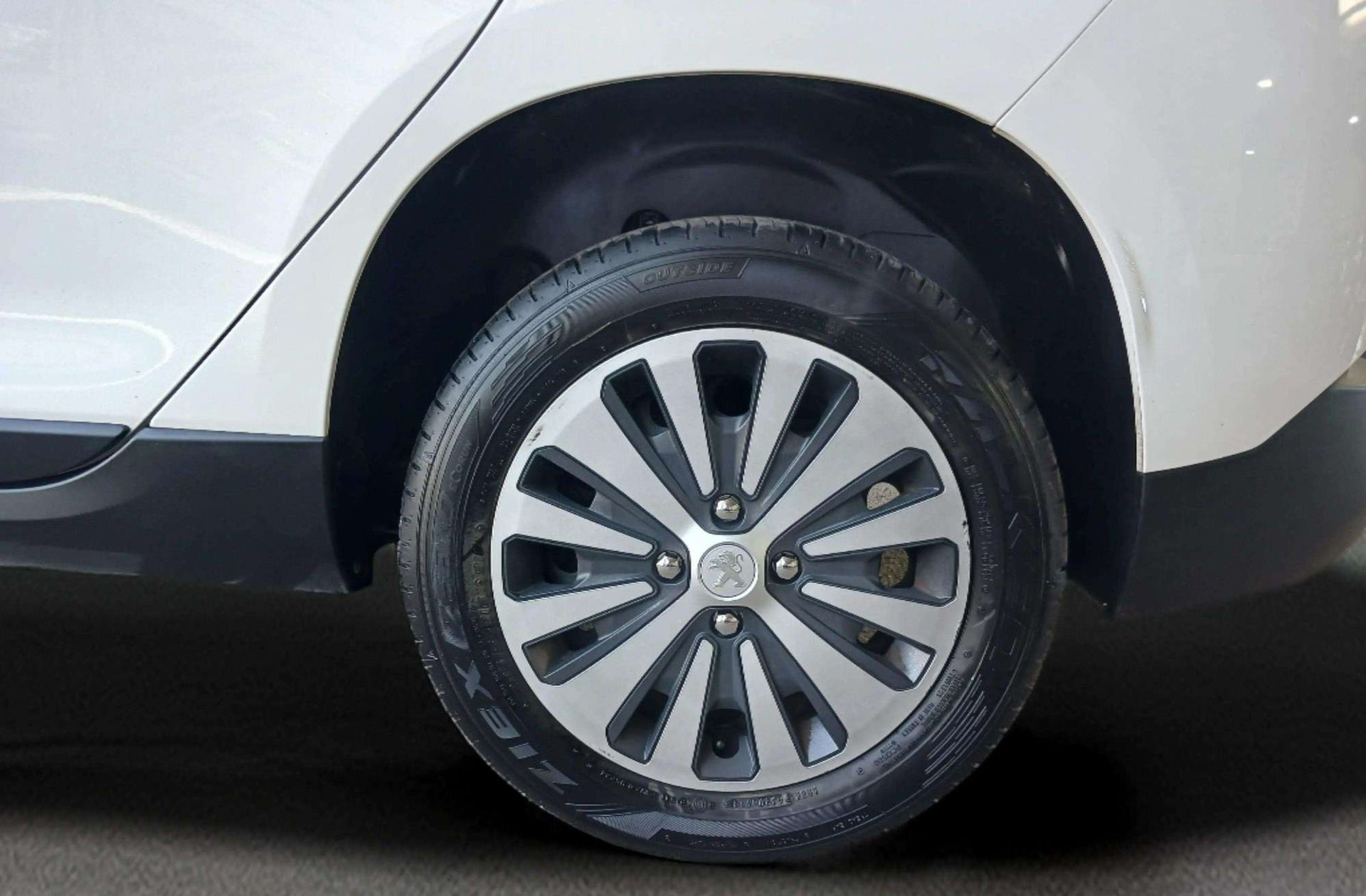 Peugeot 2008 VTI 82 Active ETG5 - foto 34