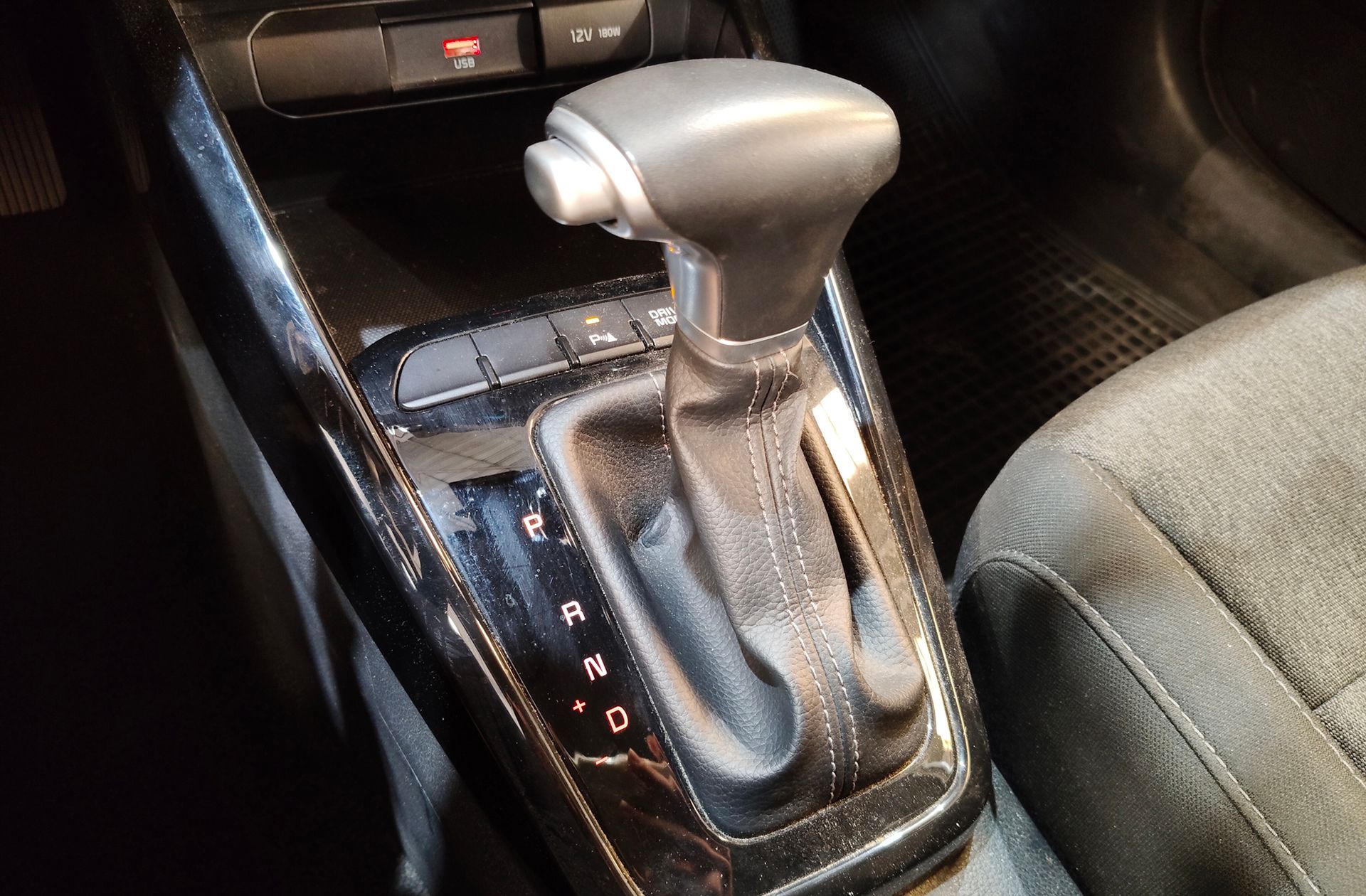 Kia Stonic 1.0 T-GDi Drive - foto 5