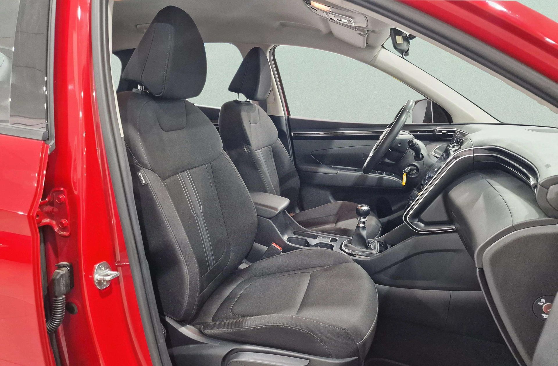 Hyundai Tucson 1.6 CRDi 48V Maxx - foto 18