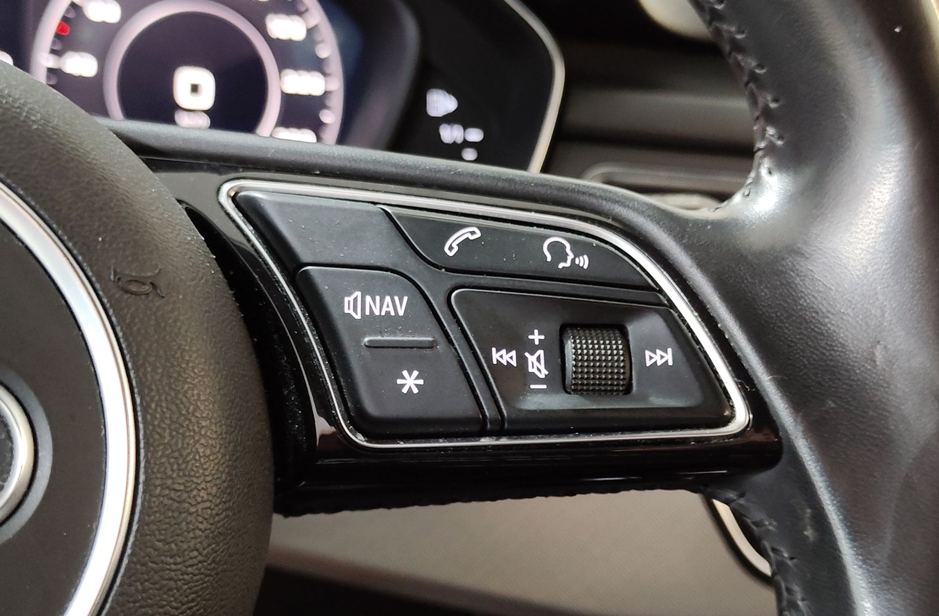 Audi A4 Avant Black line edition 2.0 TDI S tronic Pack S-Line - foto 30