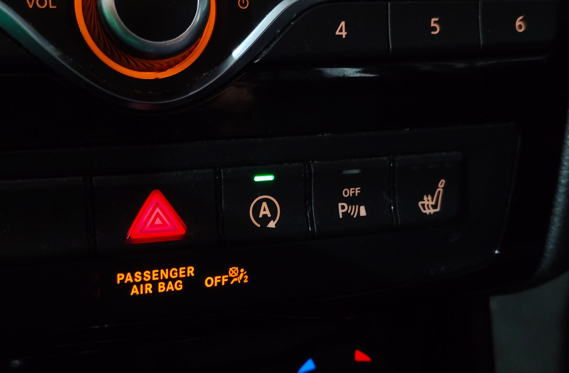Infiniti Q30 1.5 D Premium - foto 8